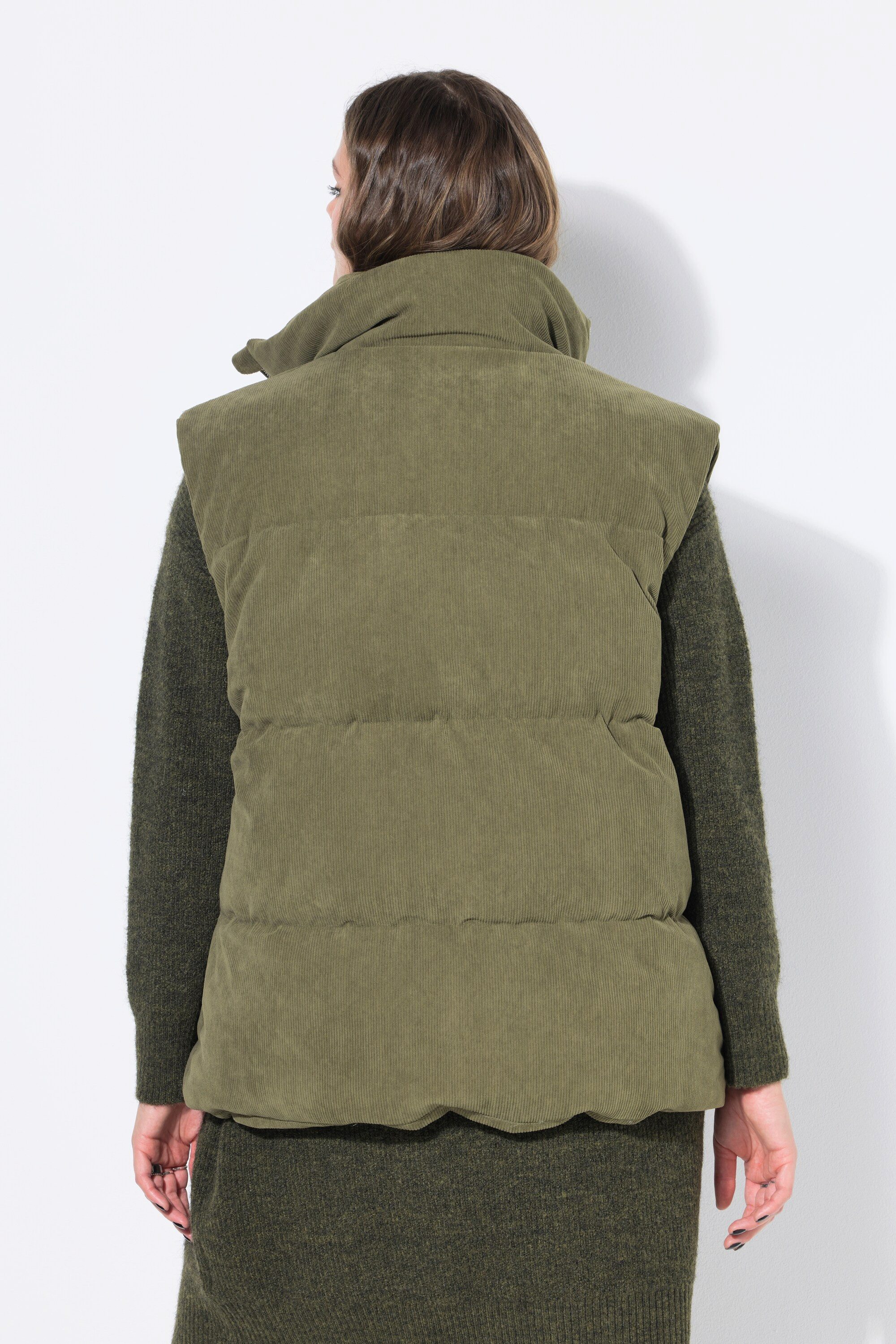 Studio Untold Steppweste Steppweste oversized Cord 2 Taschen