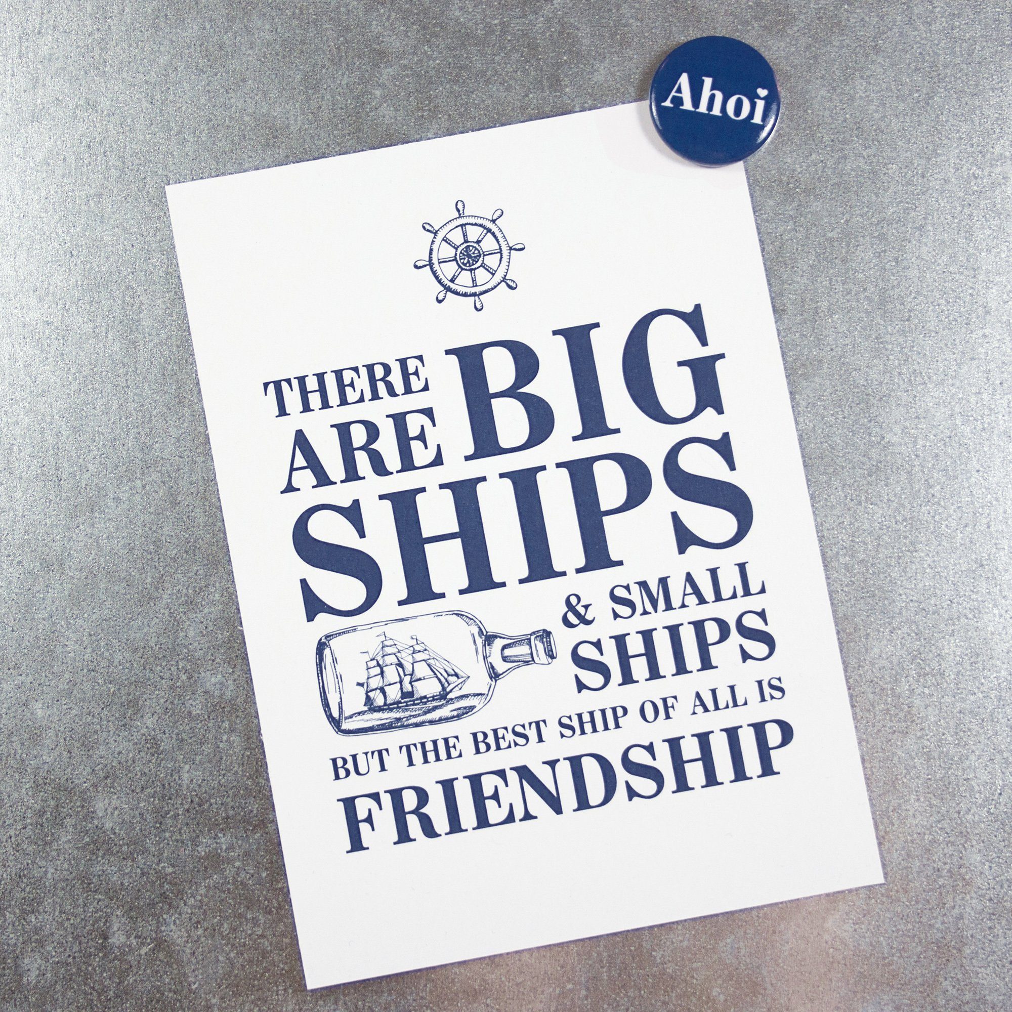 Thumbnail - Bow & Hummingbird Postkarte Postkarte Friendship, 100 % Recyclingpapier