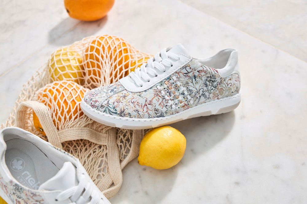 Rieker Sneaker Schnürschuh, Halbschuh, Freizeitsneaker mit floraler Musterung