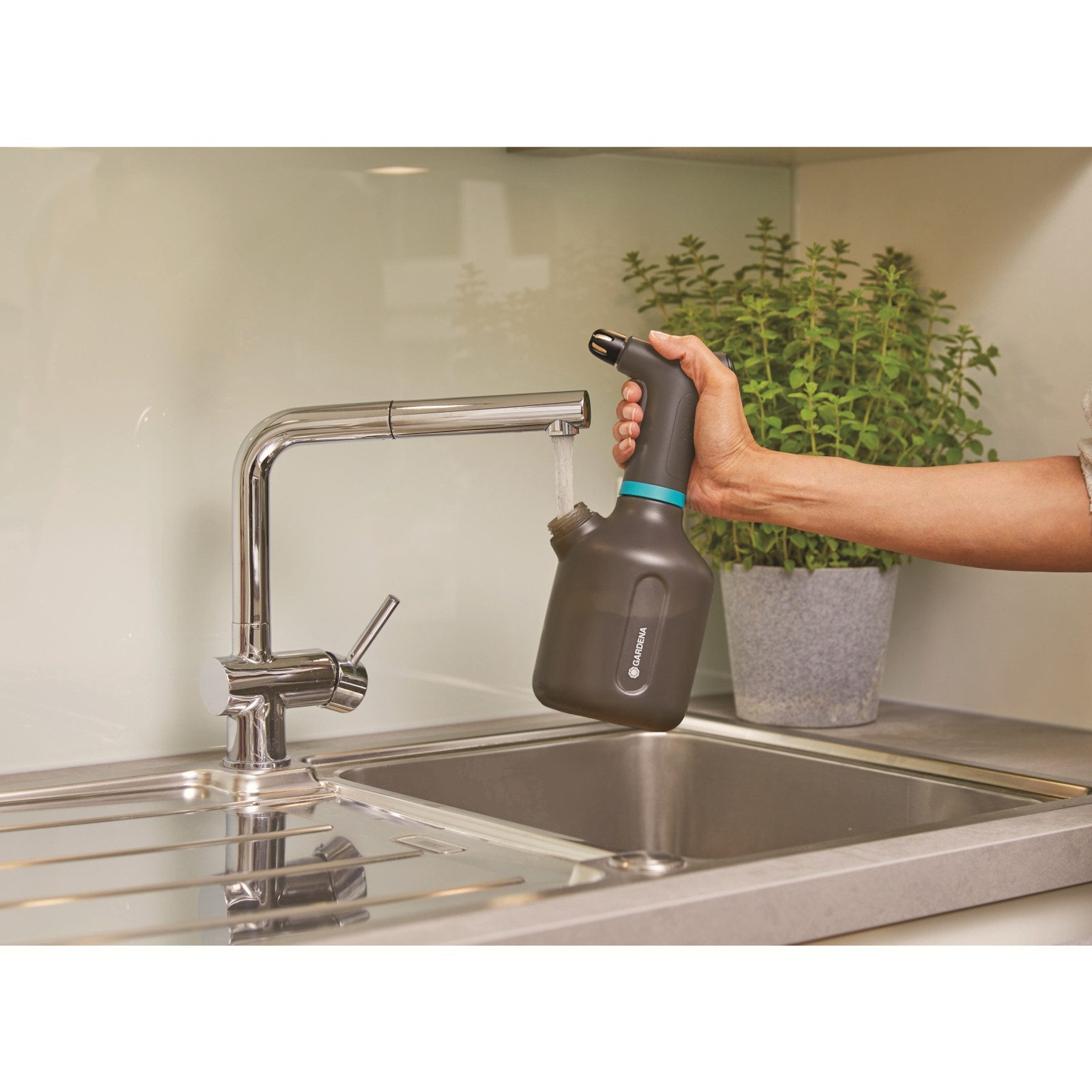 GARDENA Bewässerungssystem GARDENA Pumpsprüher 11114-20, 1000 ml, Akkubetrieb