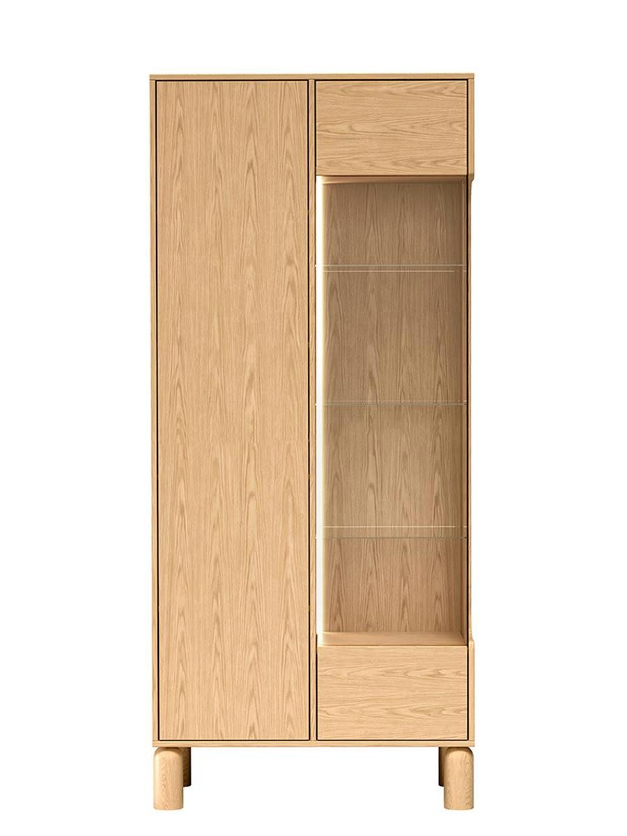 Compleo Standvitrine mit LED, Japandi und Scandi Design, Holzfüße 89 cm breit