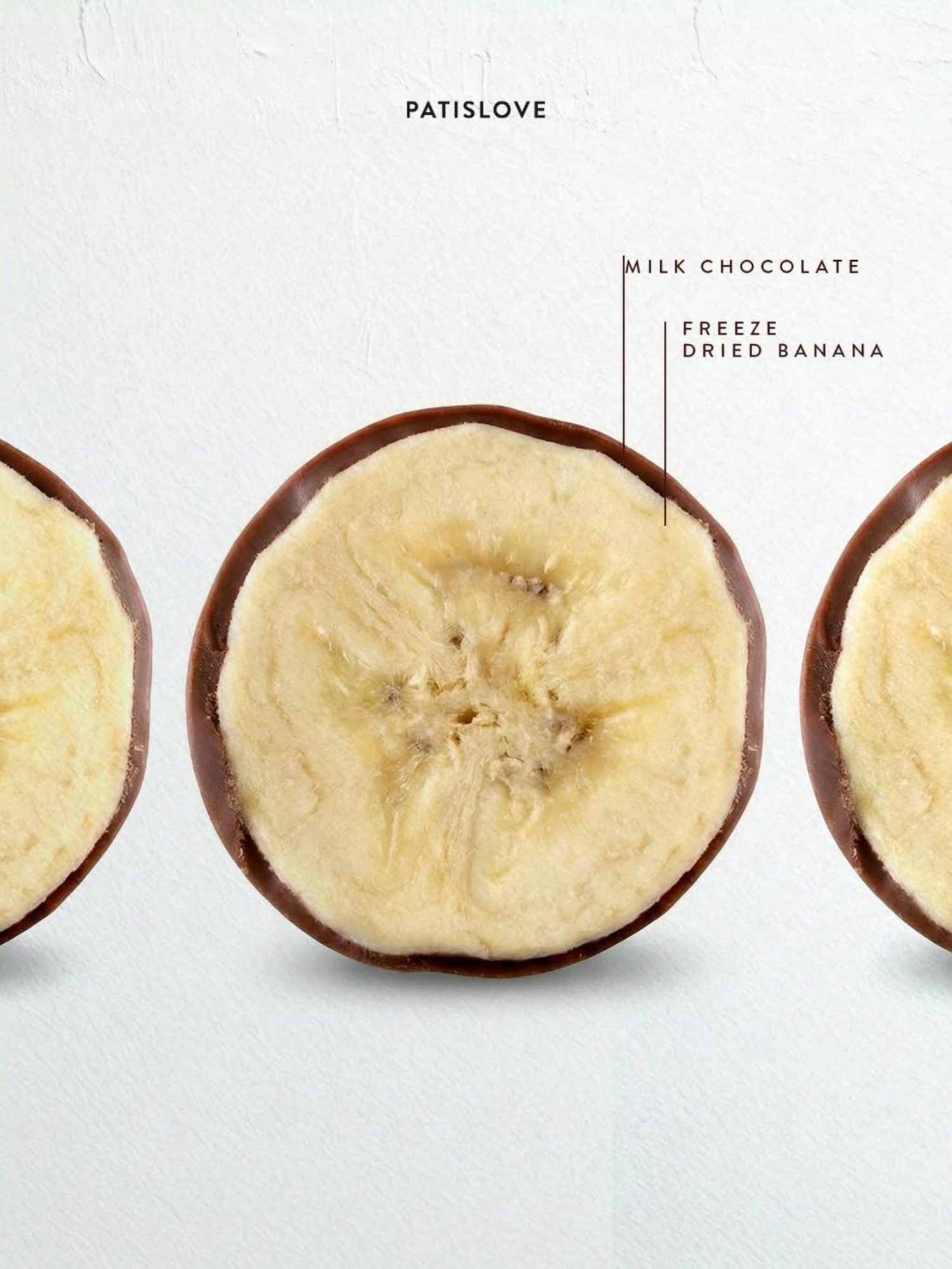 PATISLOVE Schokolade Patislove Gefriergetrocknete Bananen in Vollmilchschokolade, 80g, Ohne künstliche Farbstoffe, 100% echte Frucht.