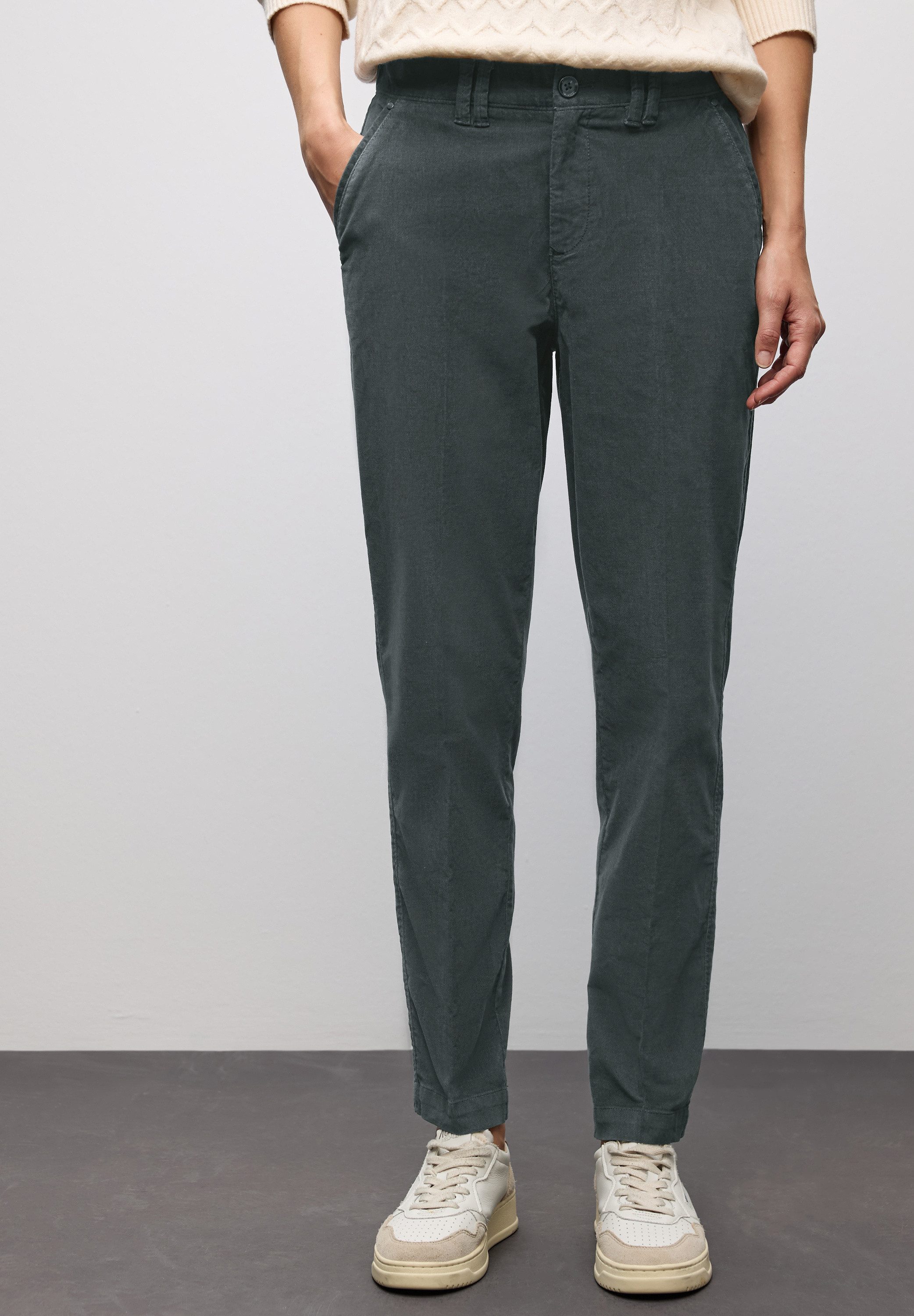 STREET ONE Chinohose Velvet mit Taschen