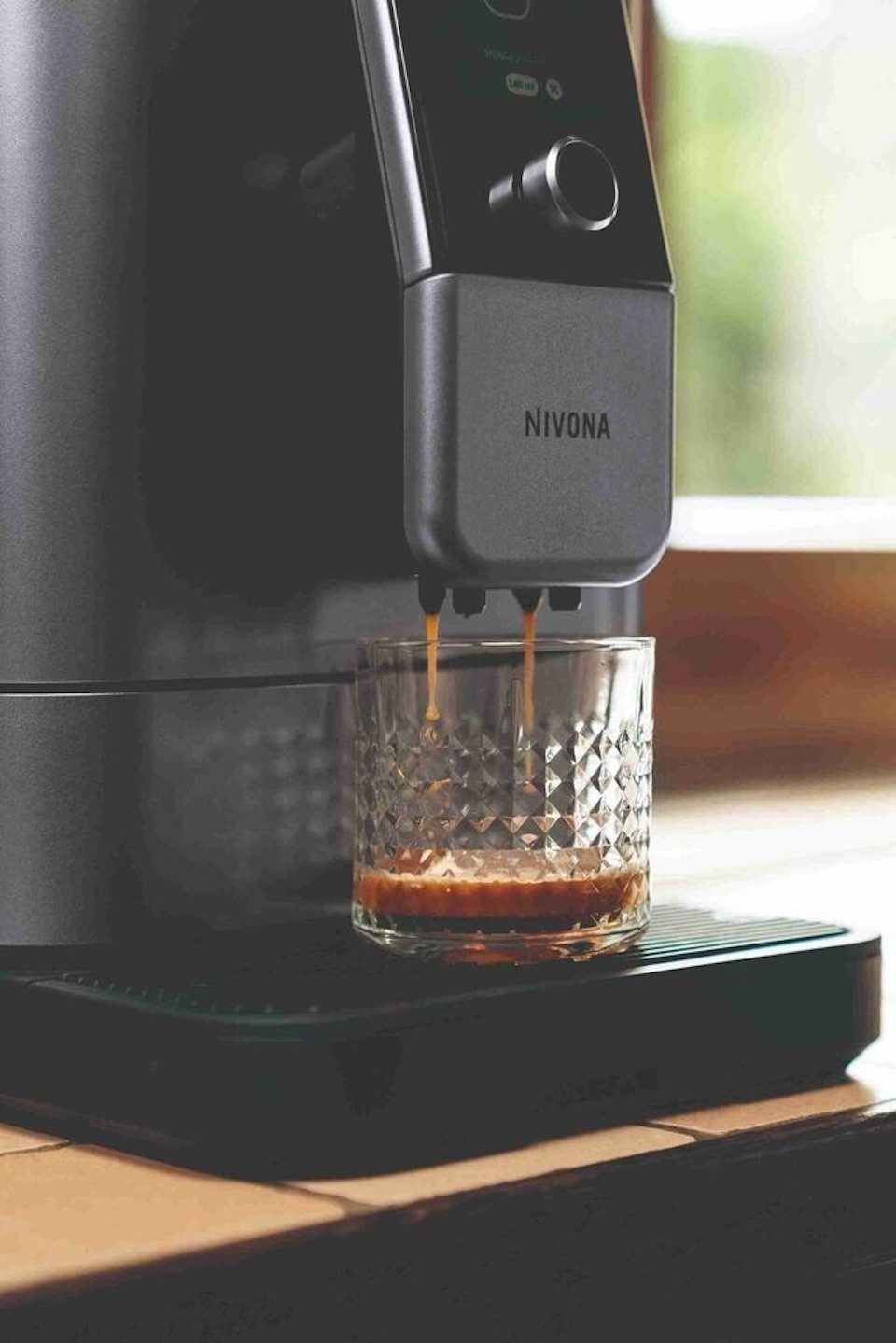 Nivona Kaffeevollautomat NIVO 8107, OneTouch, Aroma Balance, Chilled Brew, App Steuerung