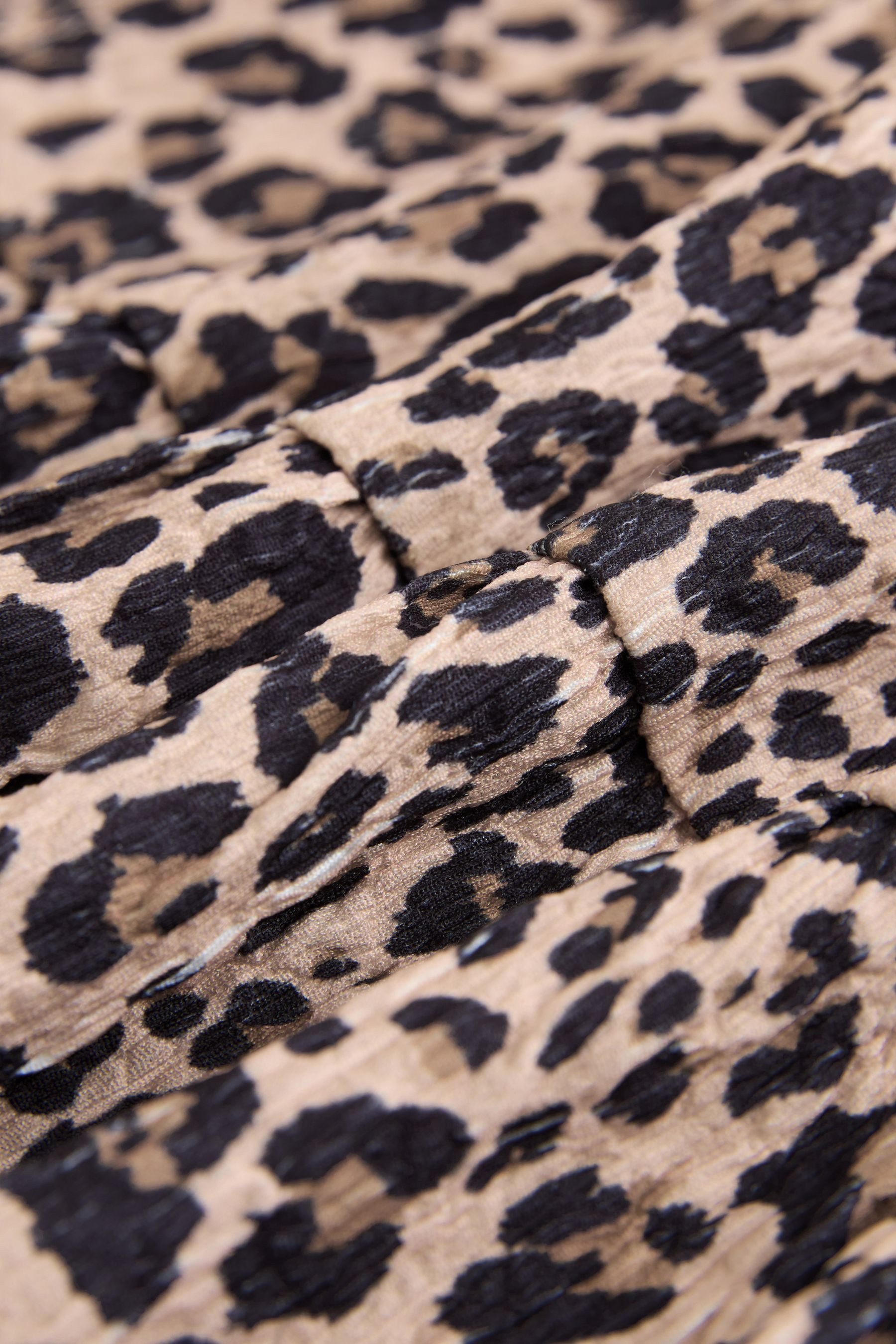 Next Trägerkleid Sommerkleid mit Trägern und Knitteroptik (1-tlg)