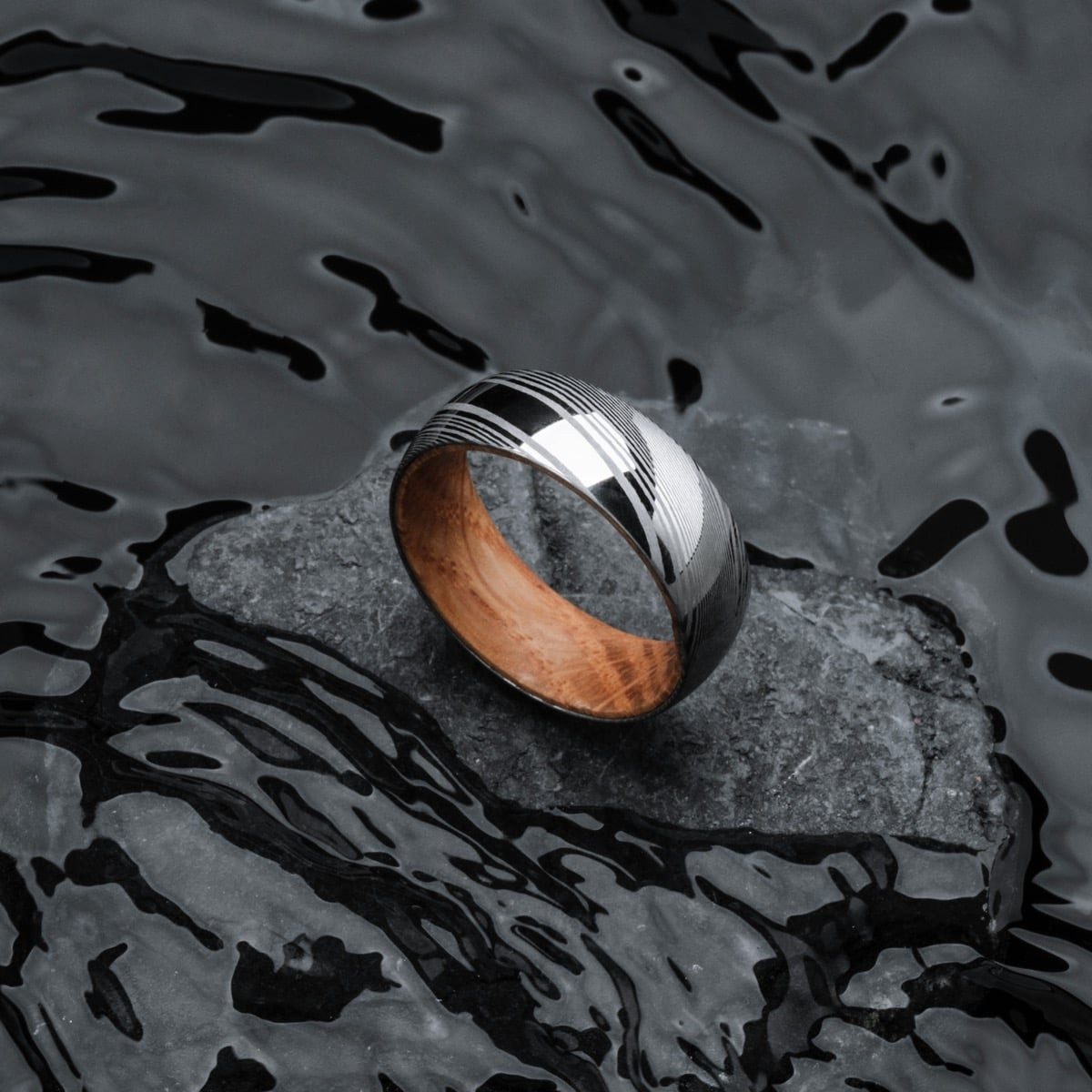 Holzkern Fingerring Herren-Edelstahl Sumo Eiche/Damast