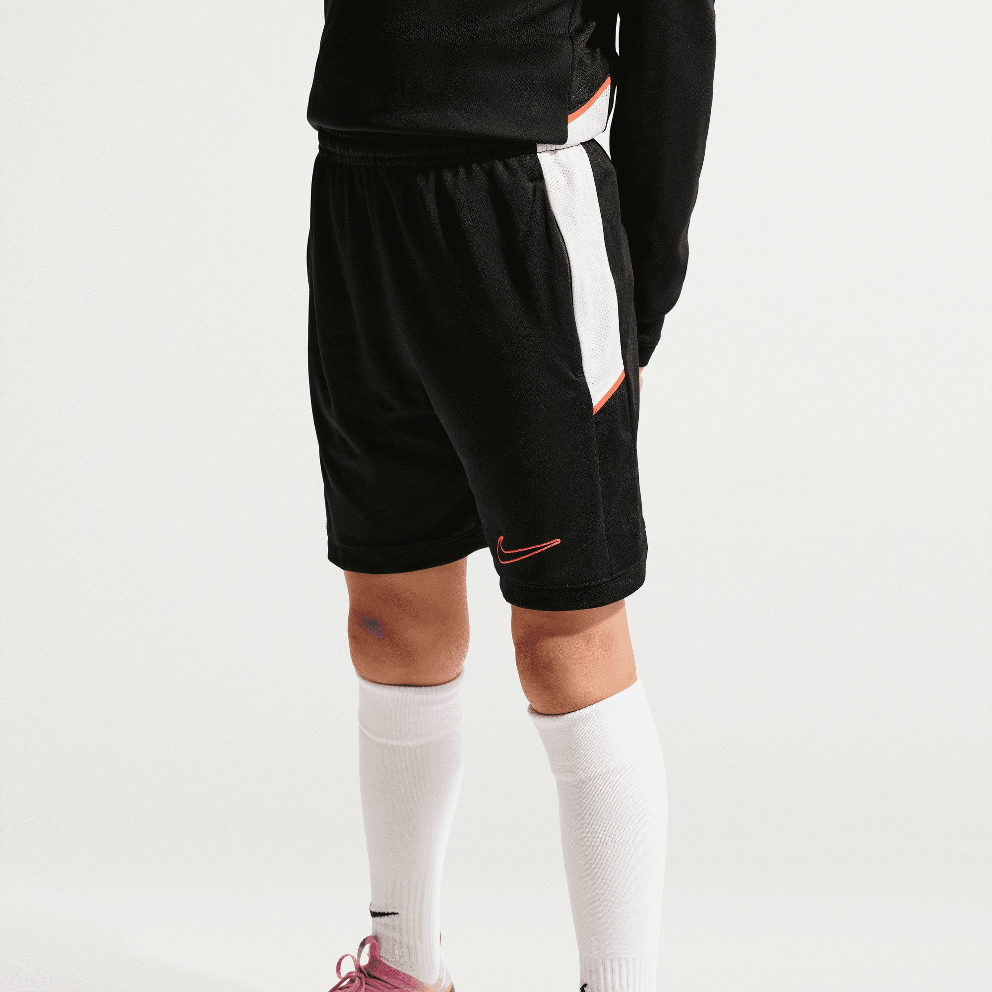 Nike Trainingsshorts Nike Academy Big Kids' Dri-FIT 7" Soccer Shorts Für Kinder und Jugendliche