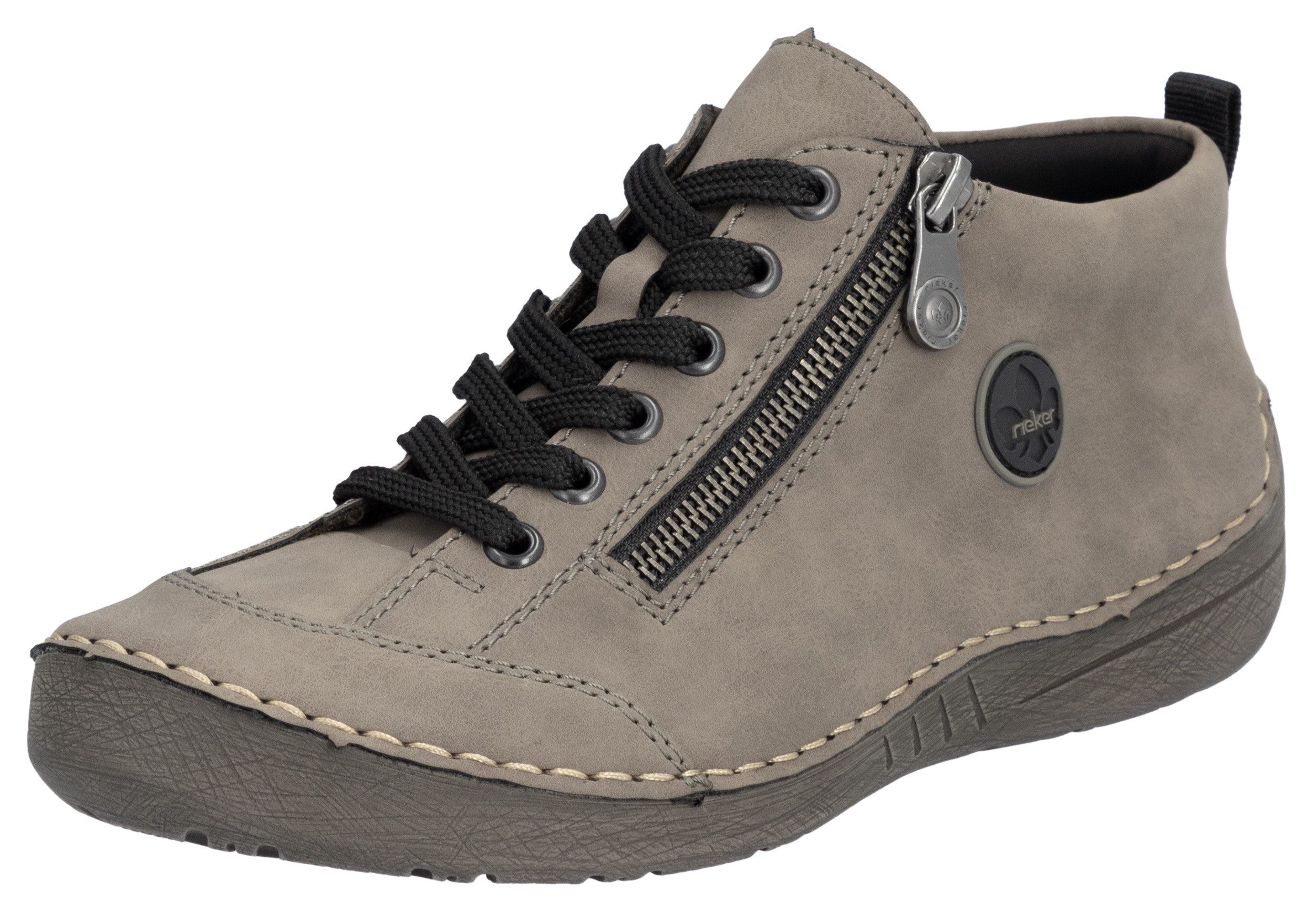 Schnürboots