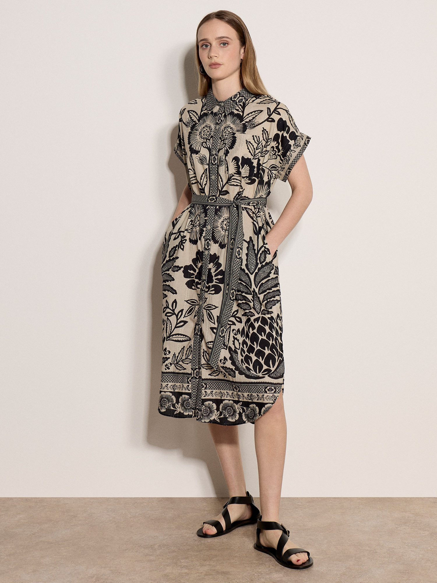 Apricot Midikleid Midi-Kleid mit Blumen- und Ananas-Print