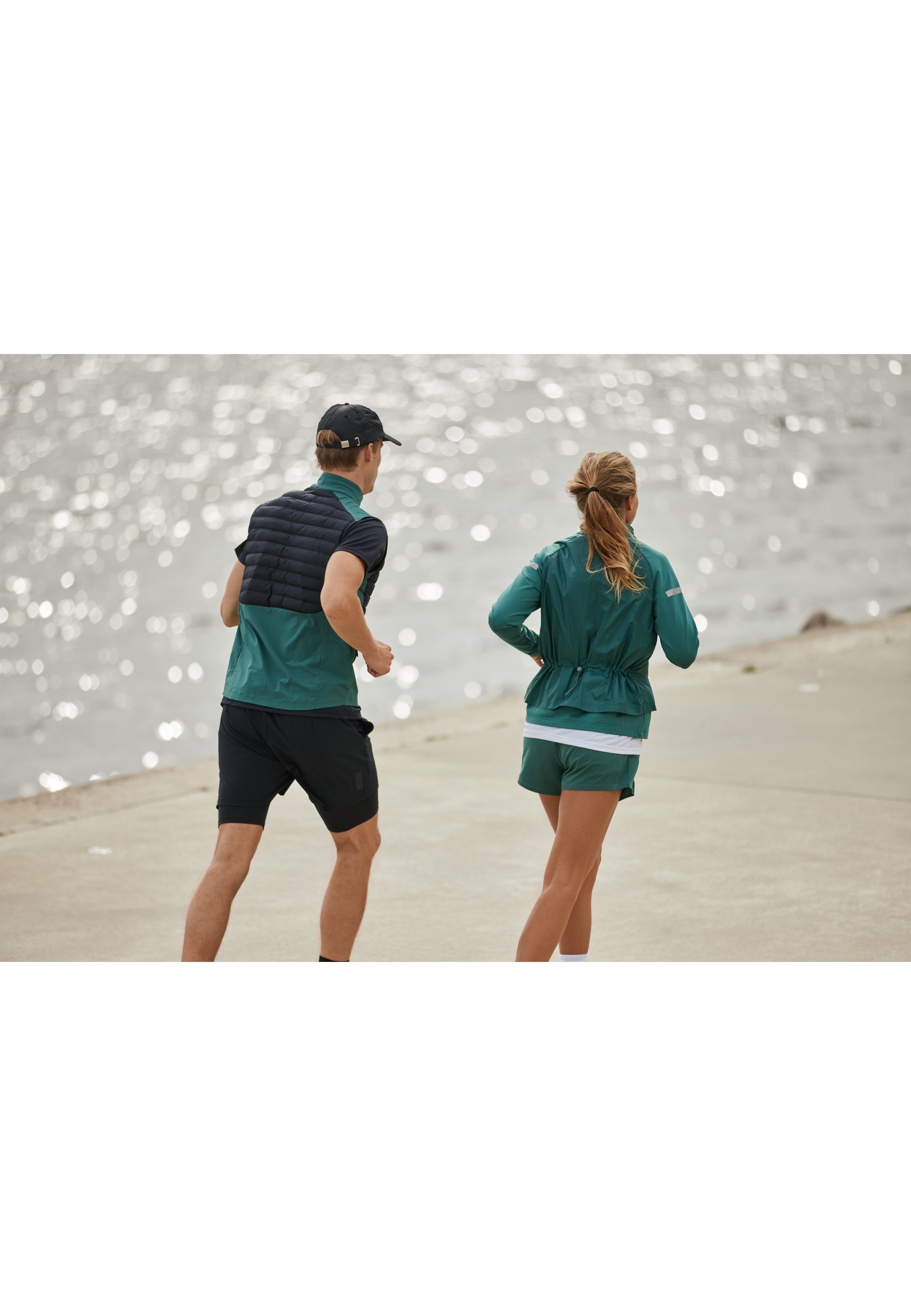 ENDURANCE Laufjacke Lasdy aus winddichtem Material