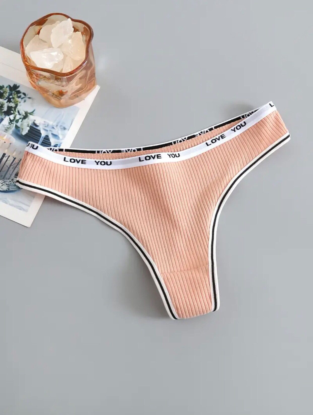 denu-shop Tanga Sport-Tangas ohne Nähte Damenunterwäsche Lingerie Unterhose (Set, 6-St., 6er-Pack) mit Schriftzug auf dem Bund