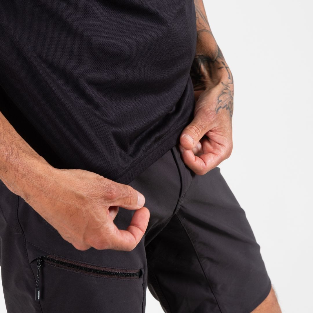 Alpensattel Radtrikot Halfzip Sportlicher Schnitt – volle Bewegungsfreiheit (Einteiler, Hochfunktionales Radtrikot für Damen & Herren) Rückentasche mit Reißverschluss