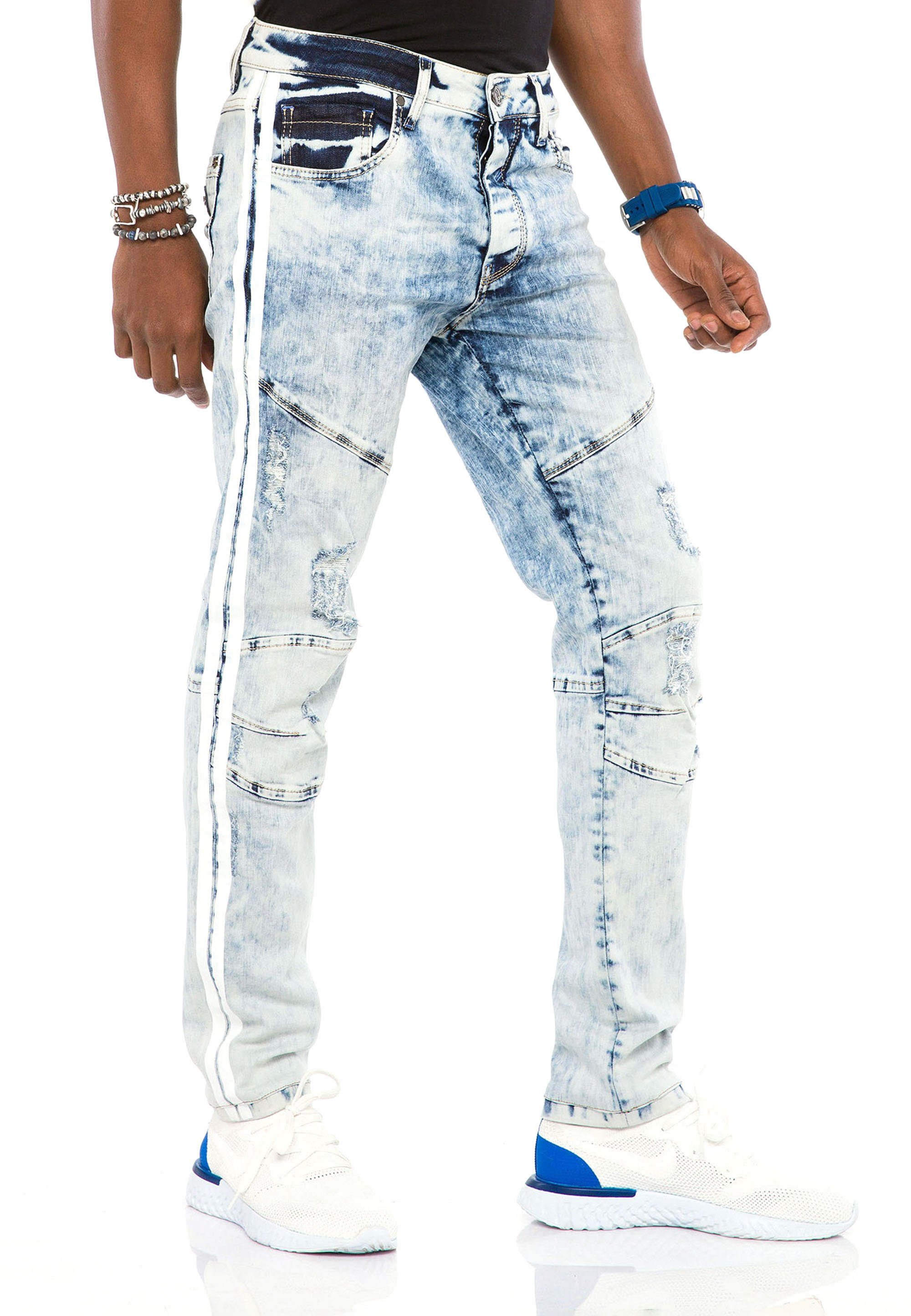 Cipo & Jeans Straight Used-Lookn im Baxx Fit Bequeme