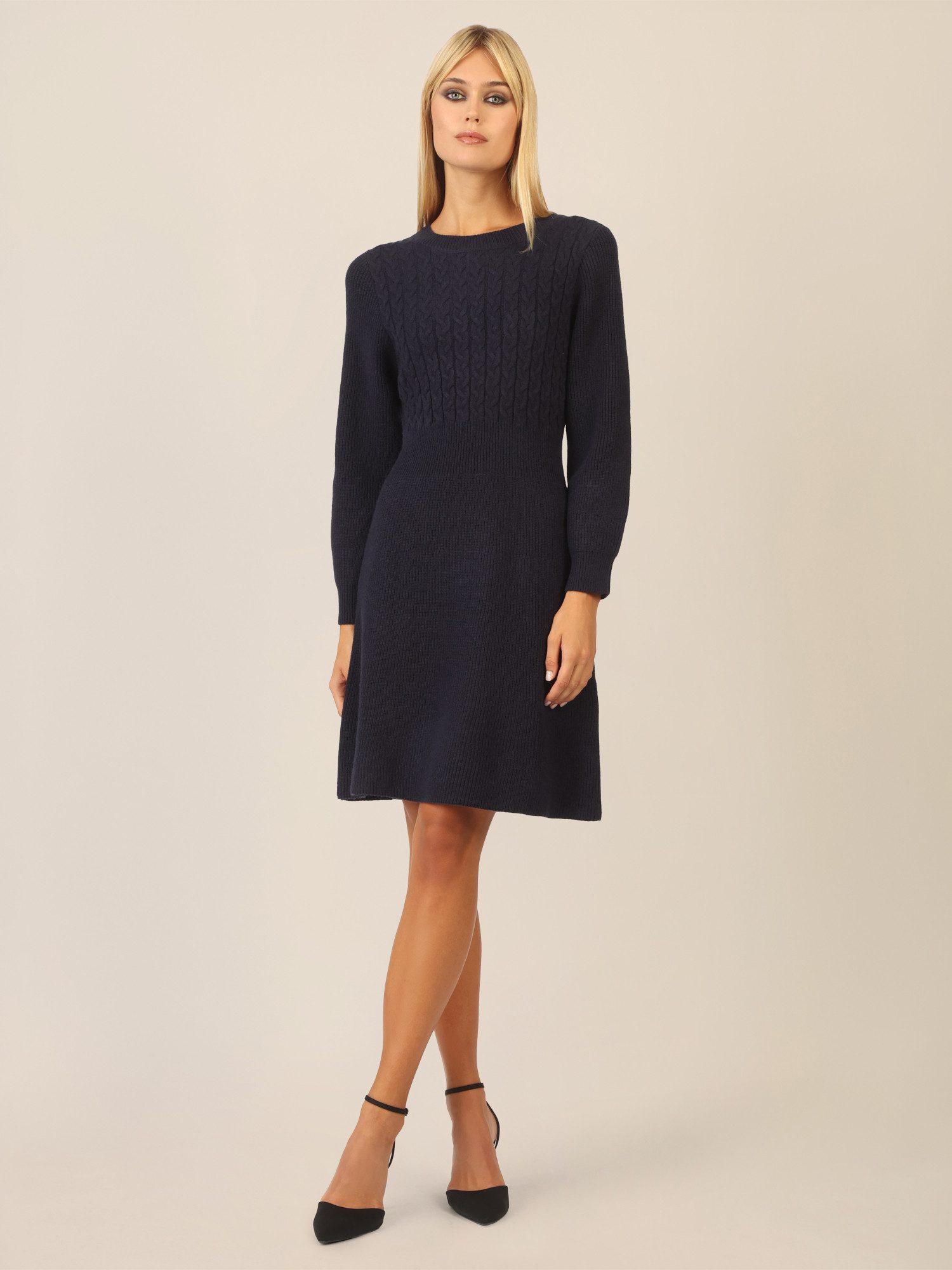 Apart Strickkleid mit Zopfmuster günstig online kaufen