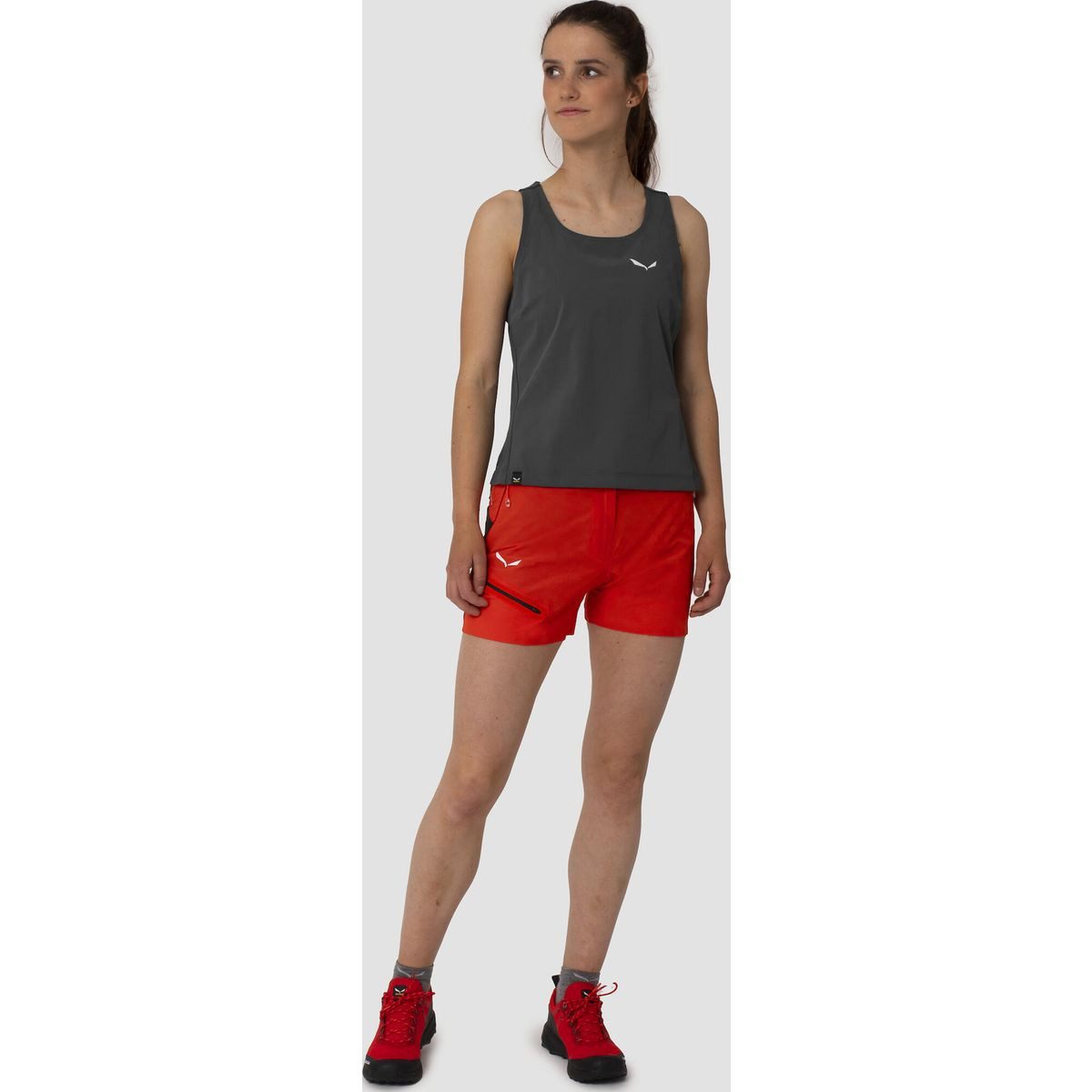 Salewa Funktionsshorts Pedroc Pro Durastretch W Cargo Shorts Leichte und technische Cargo Damen-Shorts aus einem Hybrid-Gewebe zum