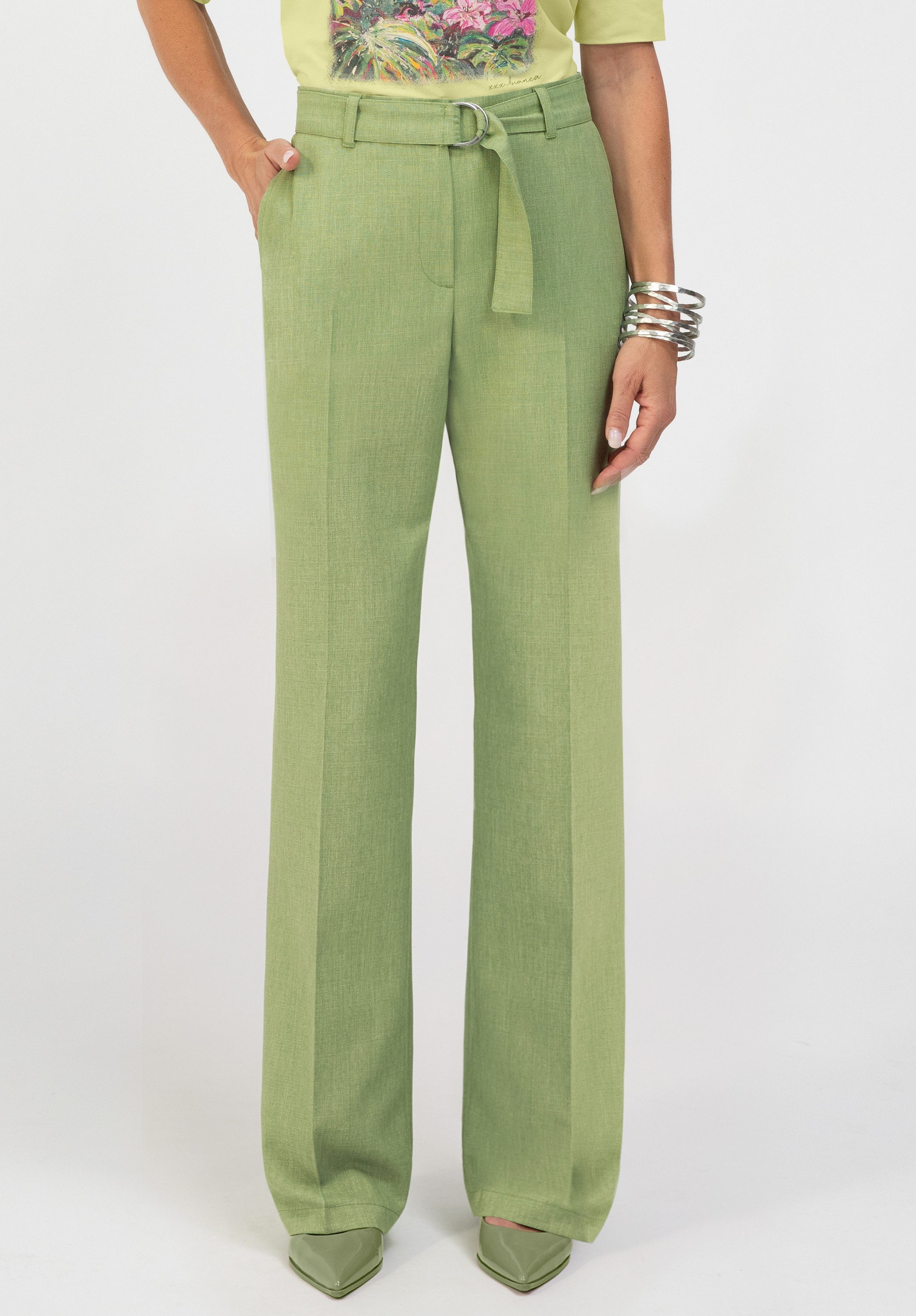 bianca Stoffhose PARIGI in der Trendfarbe 'pistachio melange'