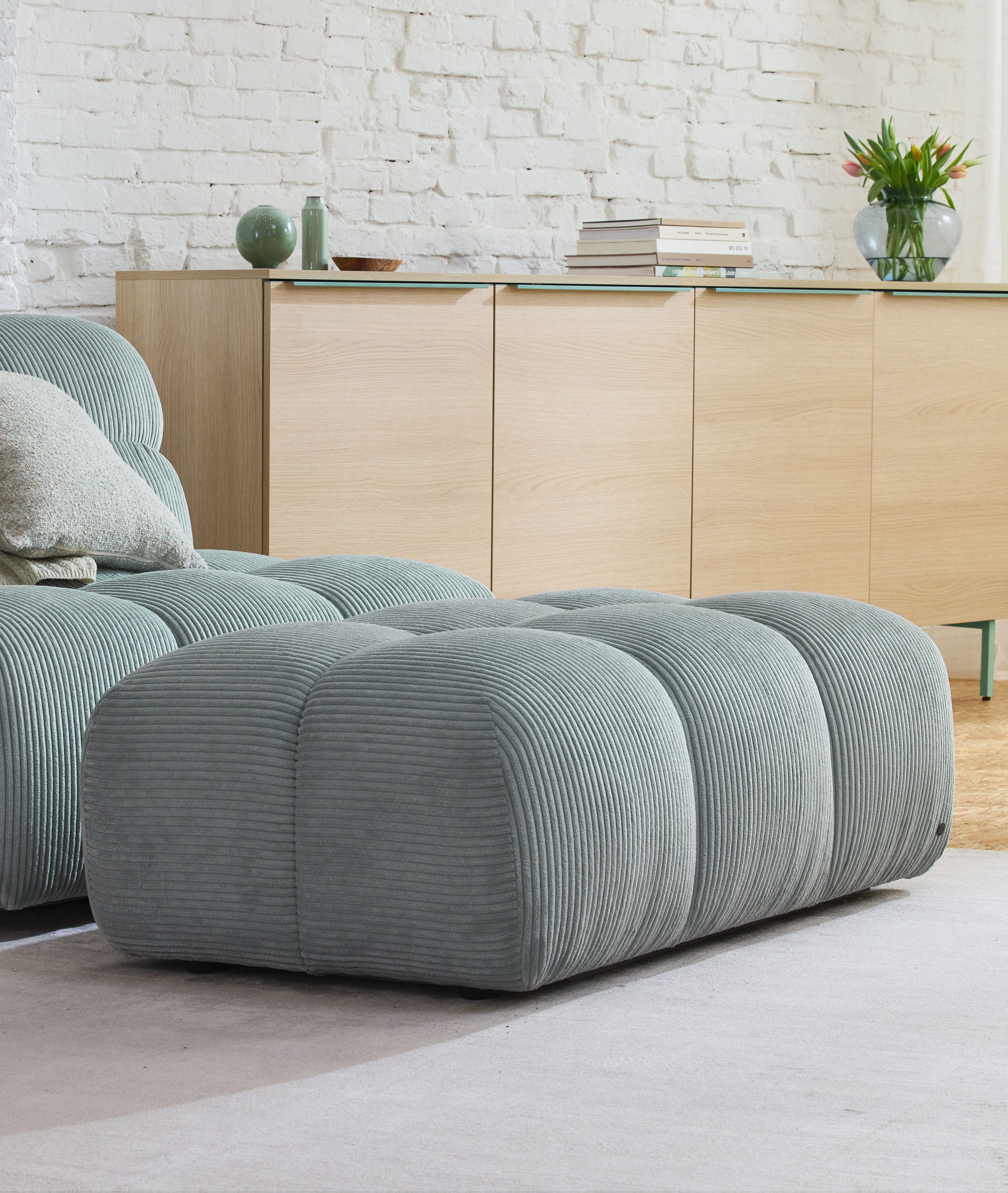 TOM TAILOR HOME Hocker SOFT CUBE – angenehm weicher Sitzkomfort – 105 x 70 cm, auffällige Kachelsteppung für stylische Retrovibes