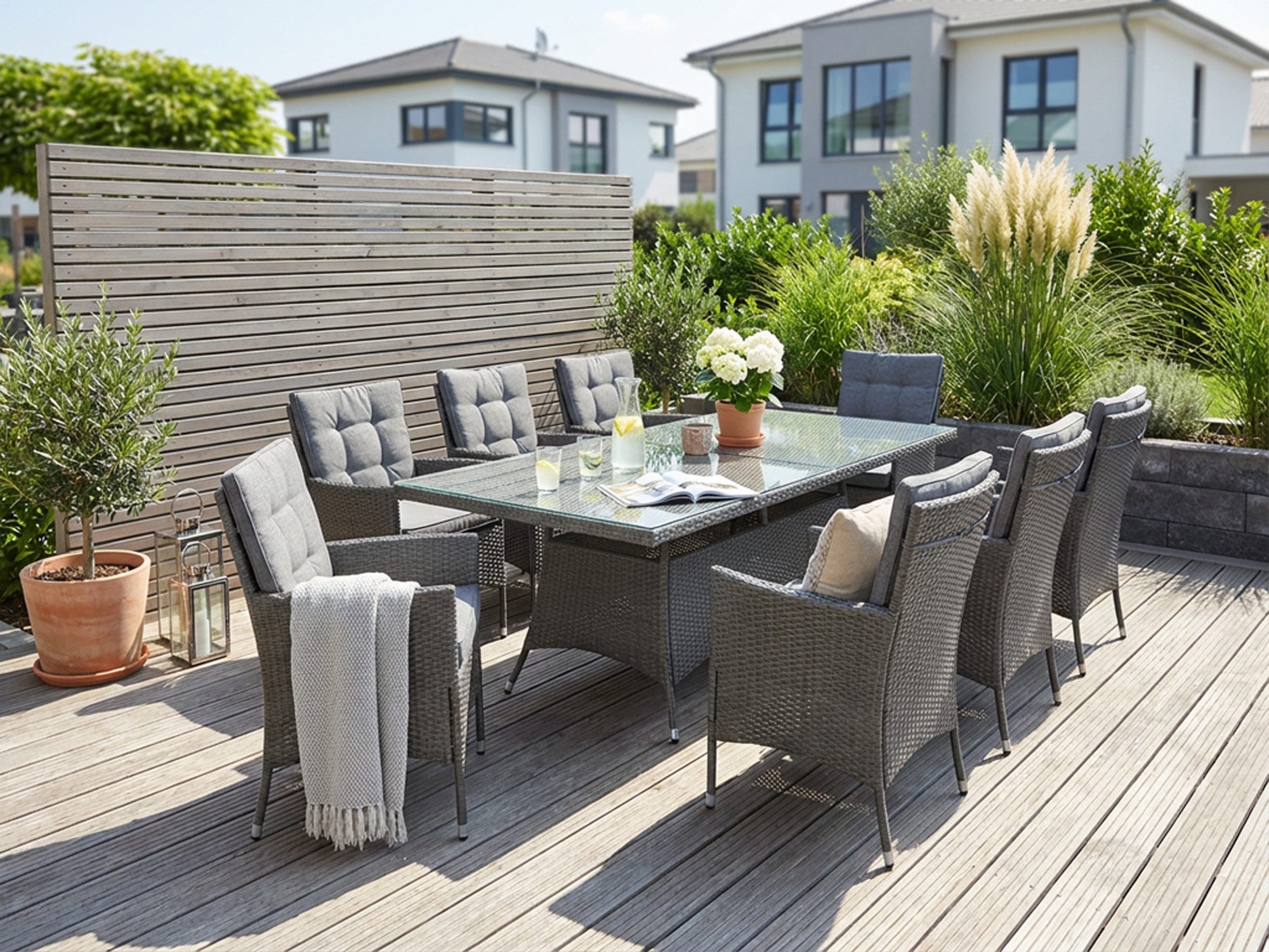 KONIFERA Garten-Essgruppe Korfu, (Set, 17-tlg., 8x Sessel, 1x Tisch 200x100x73,5cm, inkl. Auflagen, inkl. Schutzhülle), Polyrattan, Stahl, Ablagefläche unter der Tischplatte, Dunkelgrau