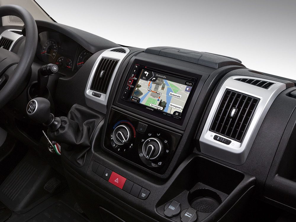 ALPINE INE-W611DU Navi mit 6,5-Zoll Touchscreen Ducato III Jumper II Boxer II Autoradio (Freisprecheinrichtung)