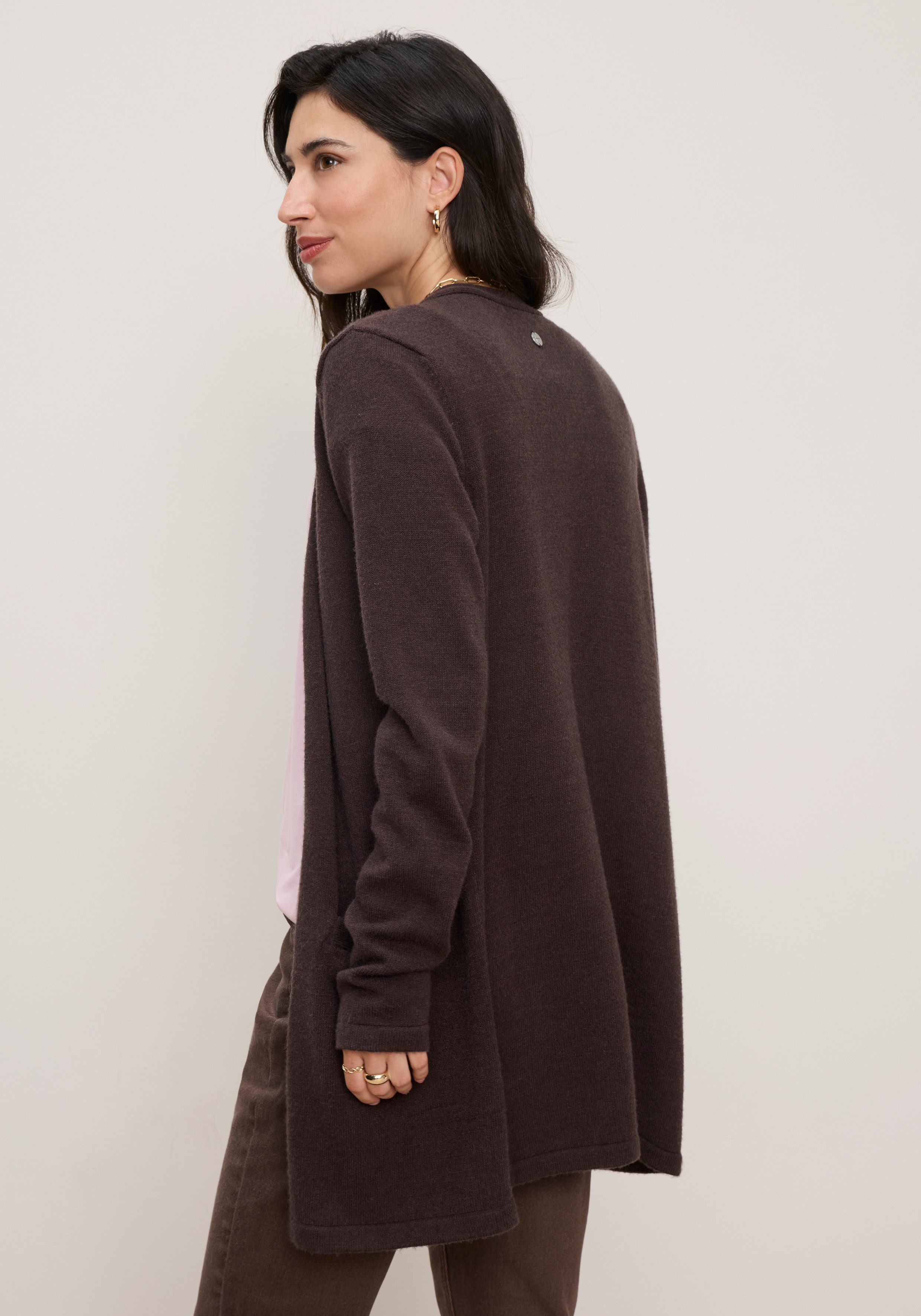 Tamaris Strickjacke mit Taschen, aus weicher Viskosemischung perfekt für laue Sommerabende