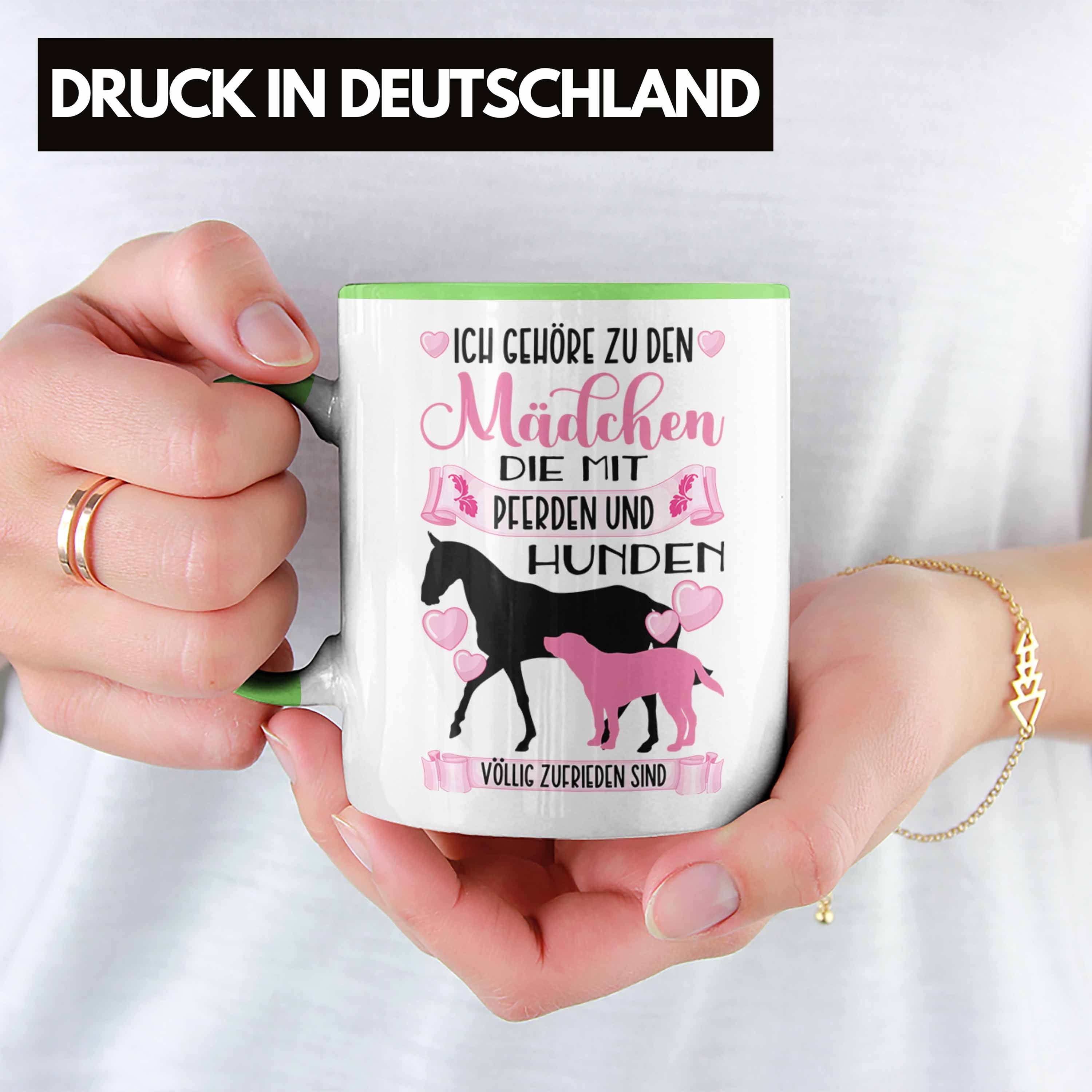 Trendation Tasse Trendation Spruch Kaffeetasse - Geschenkidee Reiterin Mädchen Rosa Hund Lustiger Reiten Grün Geschenk Pferd Tasse