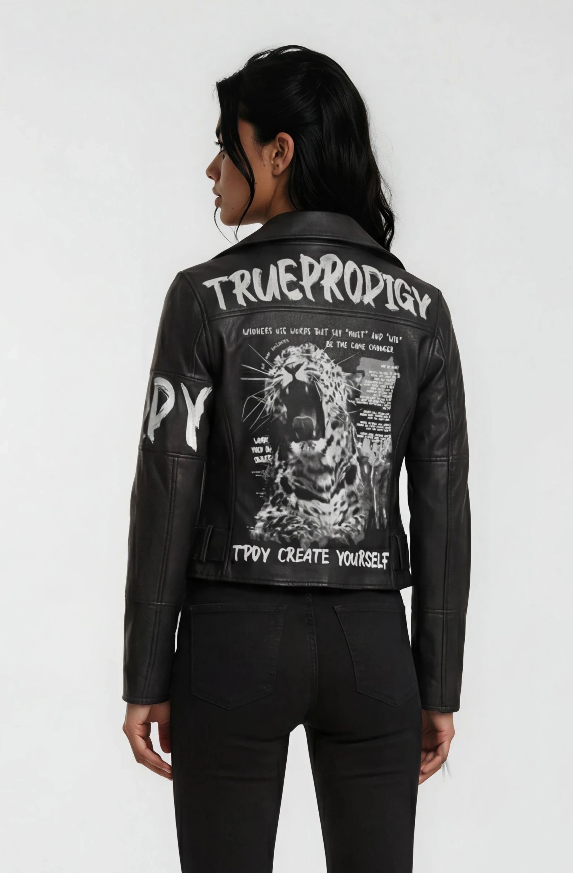 trueprodigy Lederjacke Laila mit auffälligem Print und Gürtel