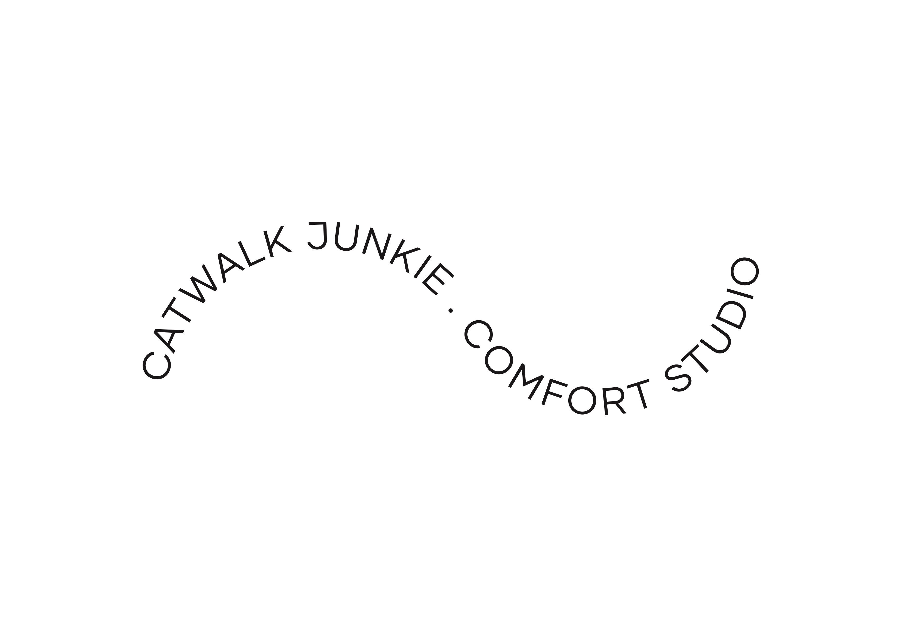 Comfort Studio by Catwalk Junkie