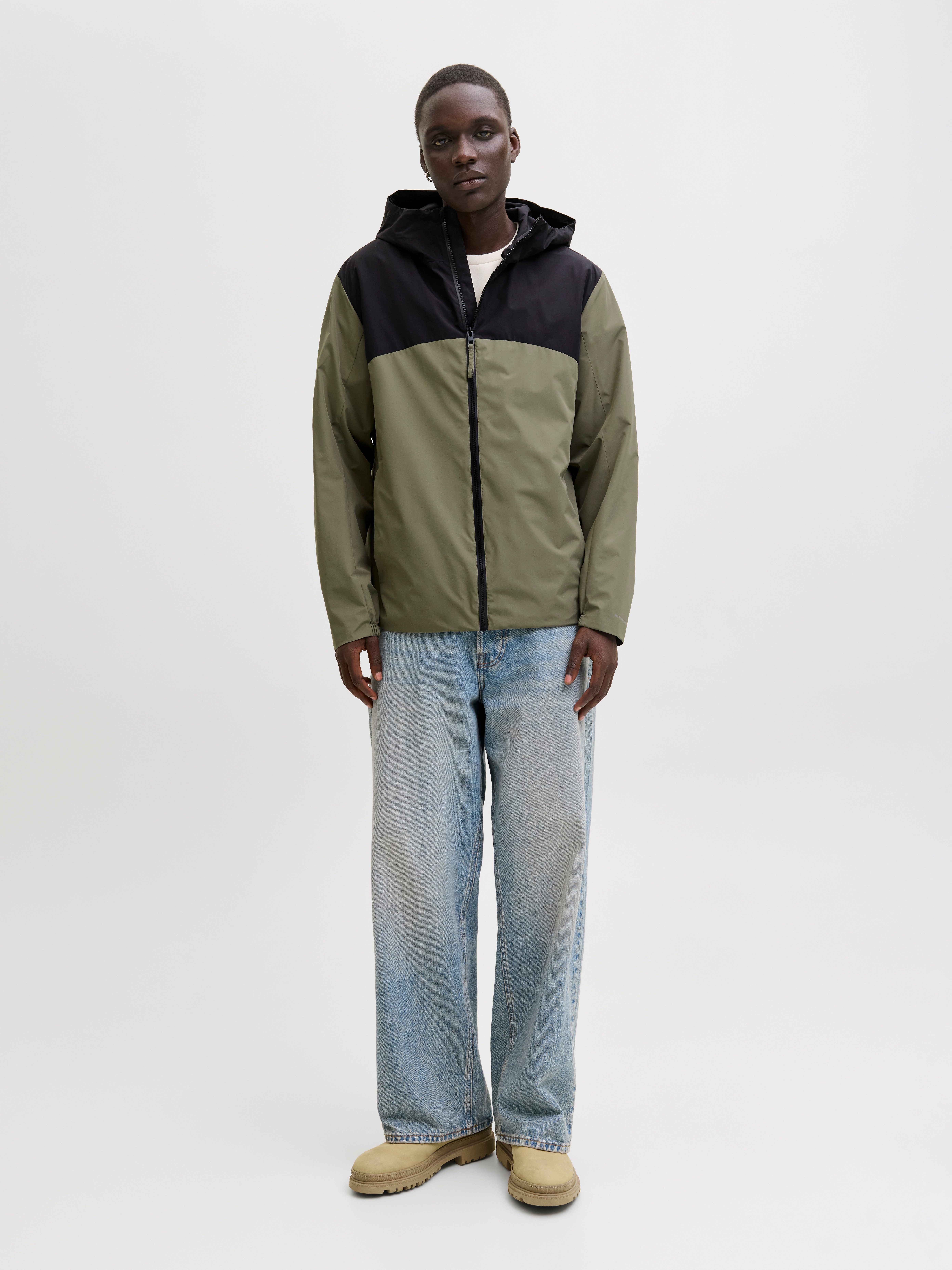 Jack & Jones Kurzjacke JJESOHO LIGHT JACKET SN mit Kapuze – Bild 5 von 5