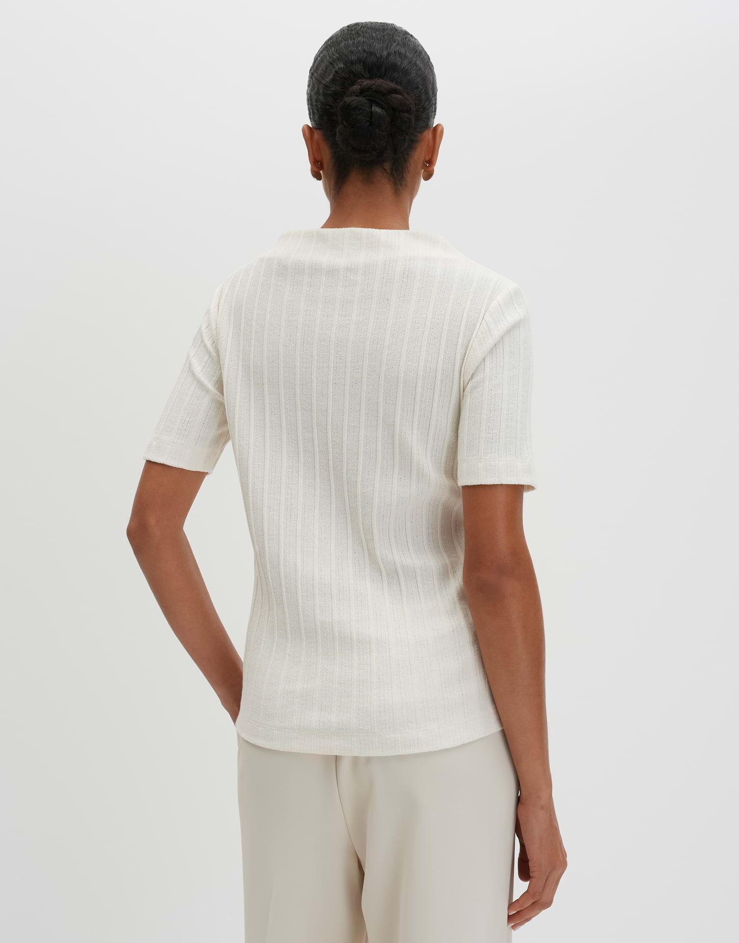 someday Kurzarmshirt Ketlina aus Rippjersey Funnel Neck und Halbarm für cleane Looks