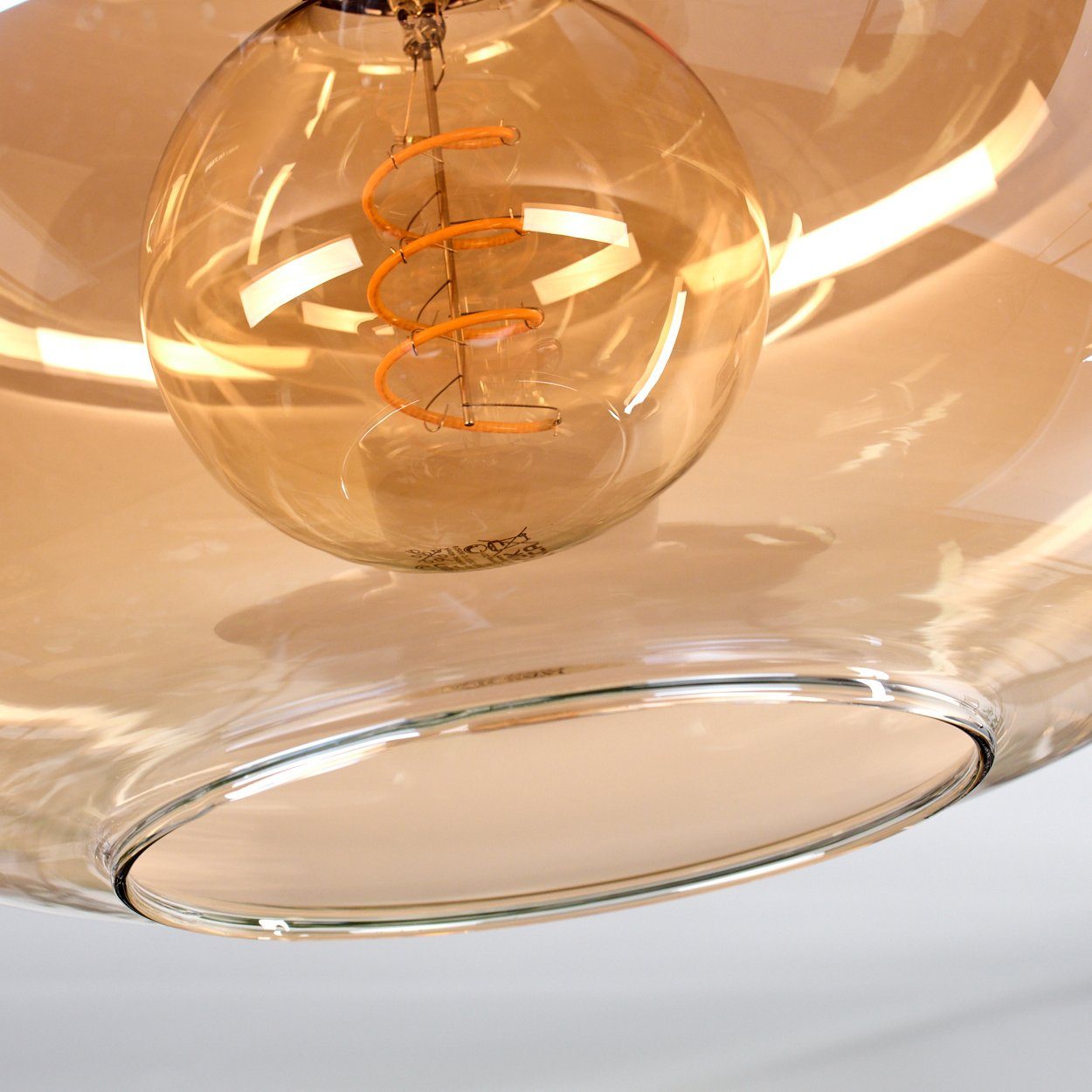 hofstein Deckenleuchte Deckenlampe aus Metall/Glas in Goldfarben/Schwarz/Bernsteinfarben, ohne Leuchtmittel, moderne Leuchte mit Schirm aus Glas (30cm), 1xE27, ohne Leuchtmittel