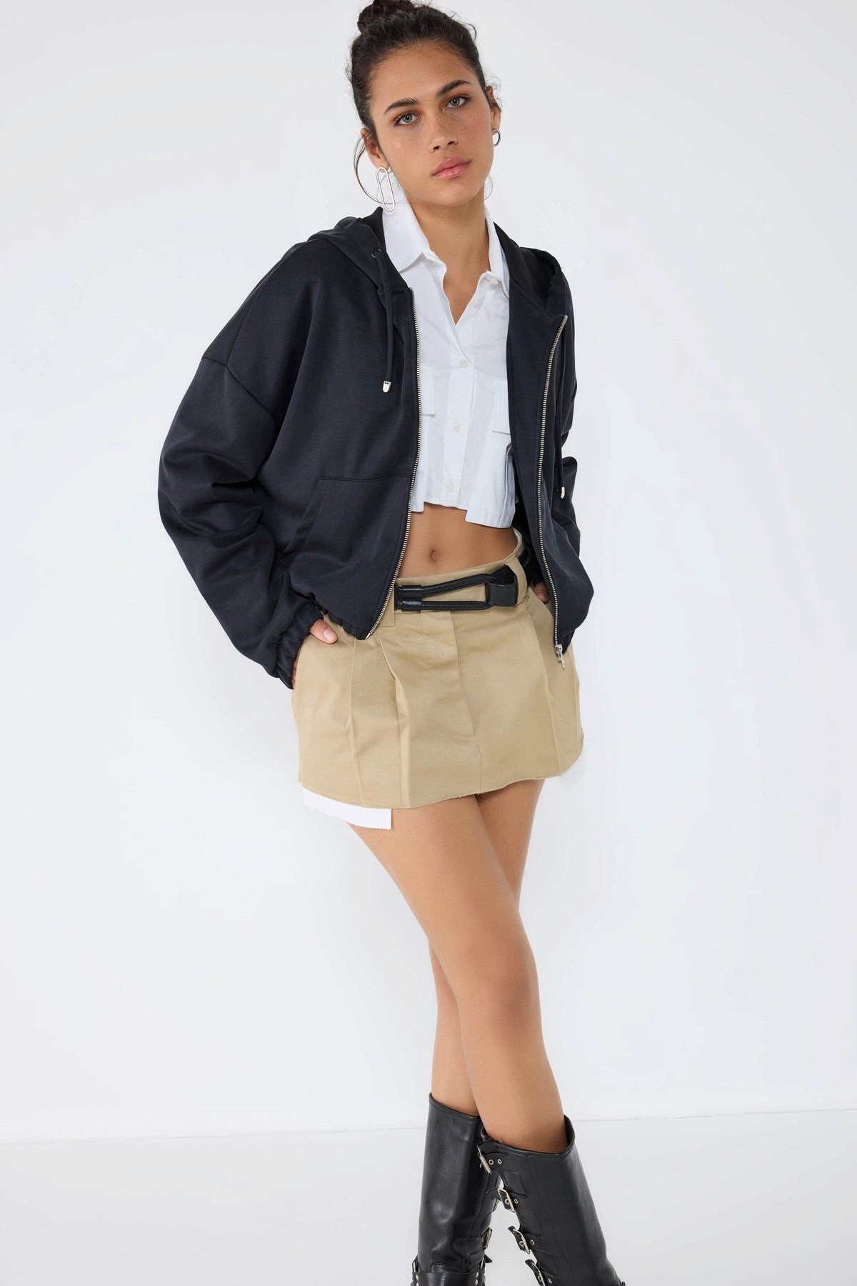 No Matter What Kapuzensweatshirt Kurzes Sweatshirt mit weichem, strukturiertem Reißverschluss – Bild 3 von 5