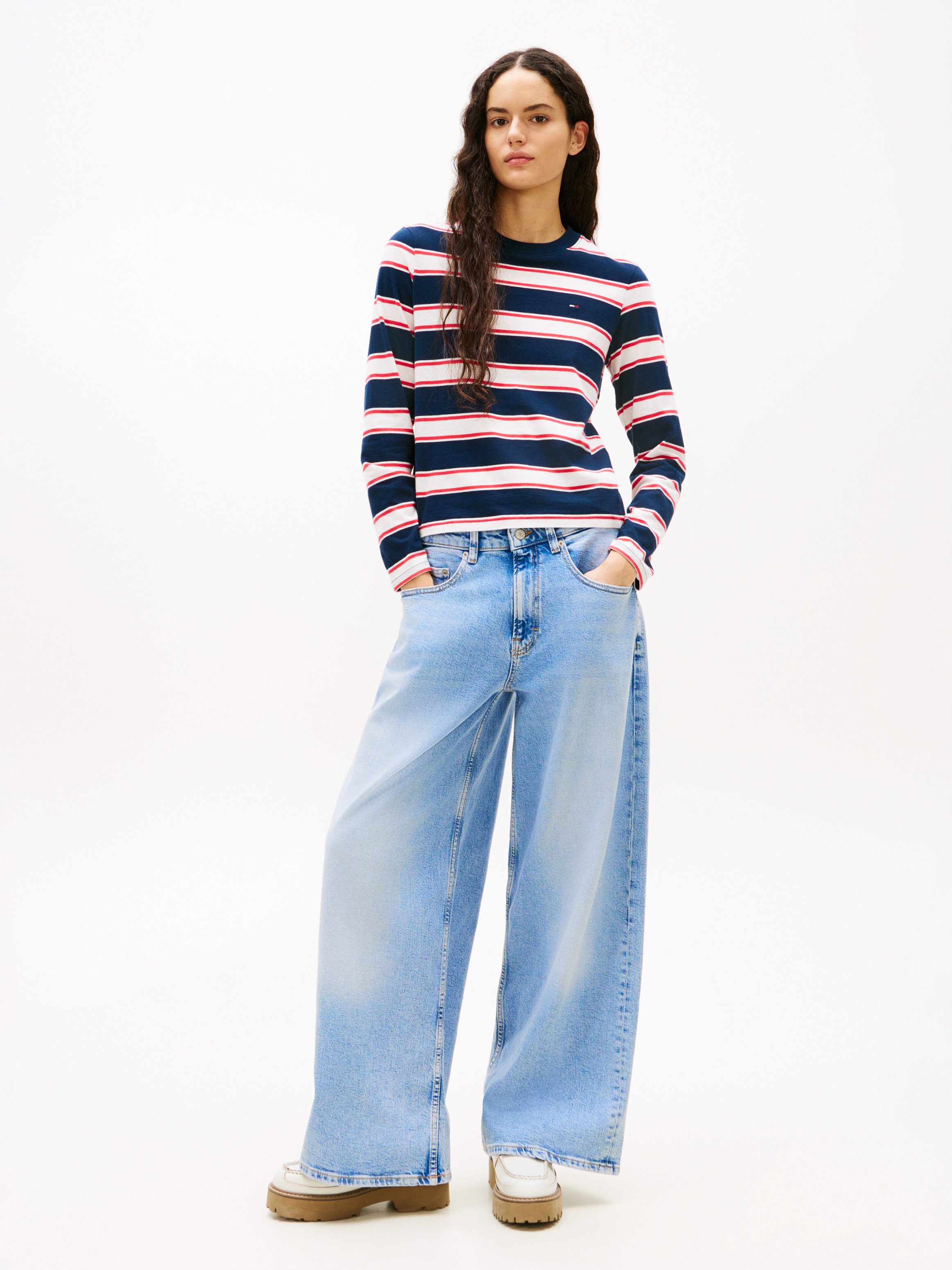 Tommy Jeans Loose-fit-Jeans CHARLIE MR LOOSE WD mit Logostickerei, Mid Rise