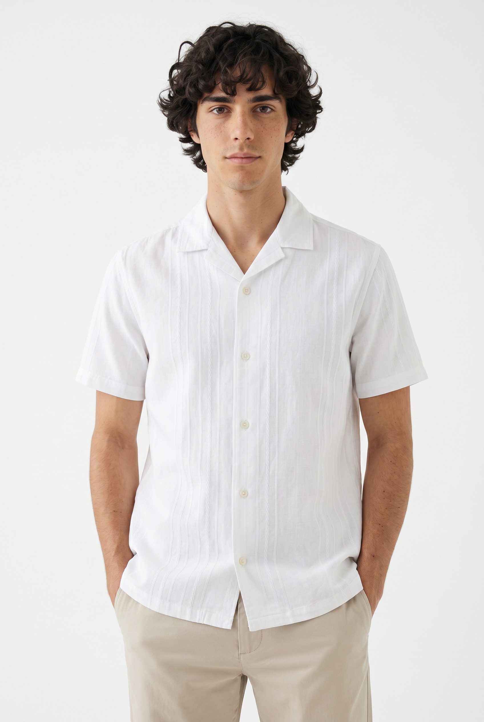 Jack & Jones Kurzarmhemd JPRBLARIVER LINEN BL. DOBBY SS SHIRT SN mit Resort Kragen