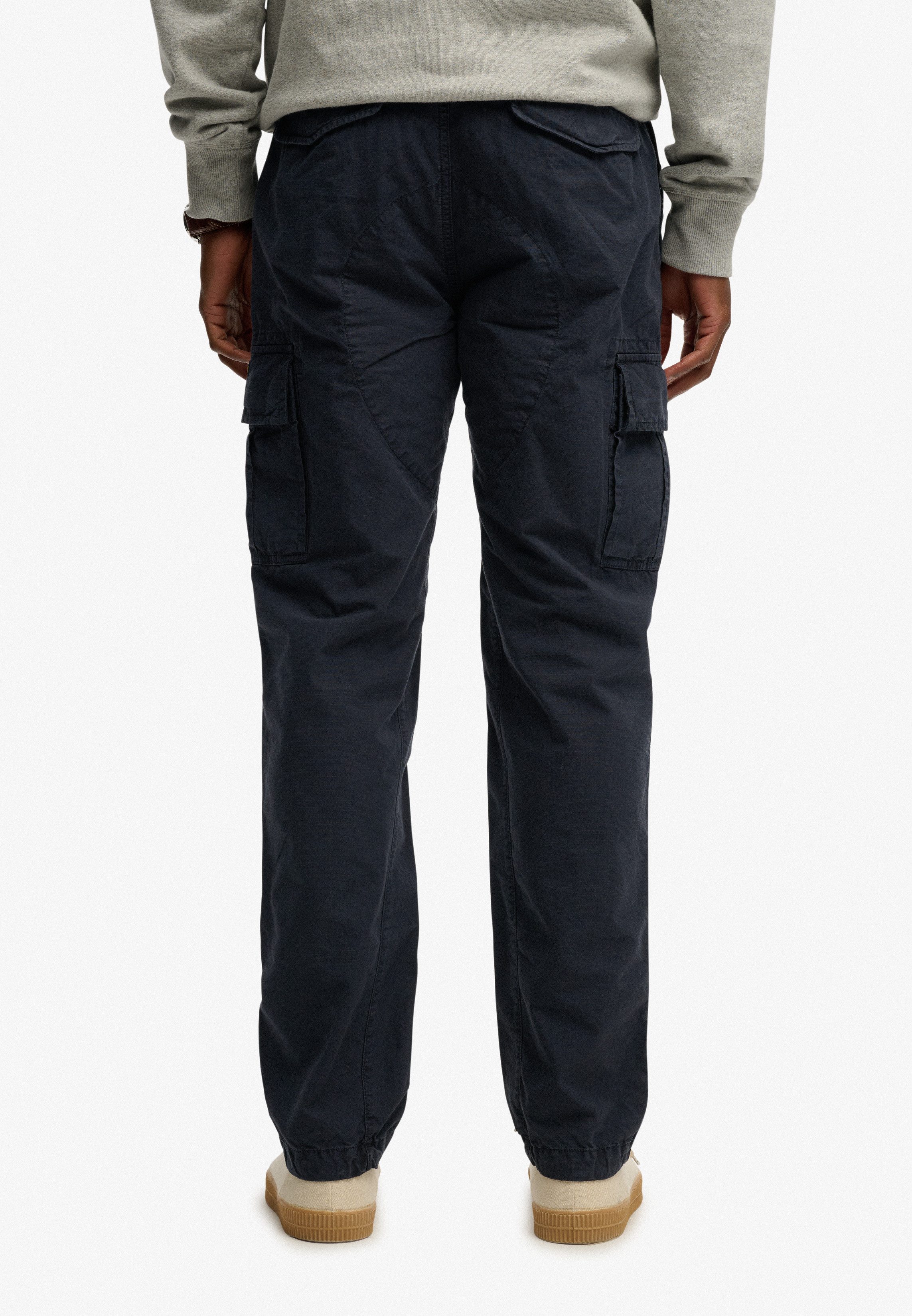 Superdry Cargohose RIPSTOP LIGHT CARGO PANT Regular Fit, knöchellange Schnittform, mit Reißverschluss