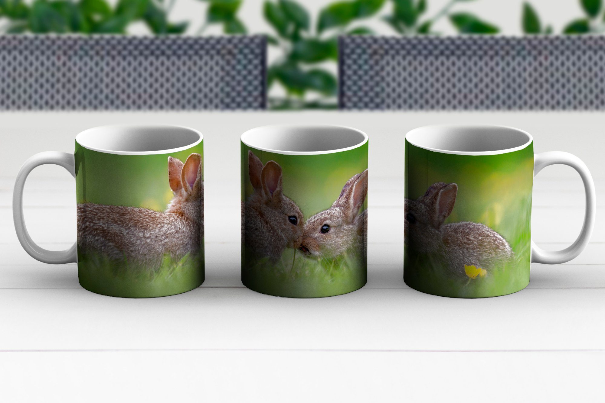 MuchoWow Tasse Kaninchen Geschenk Teetasse, - Becher, Gras, Baby - Teetasse, Kaffeetassen, Keramik