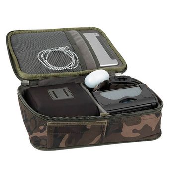 FOX International Tragetasche Fox Camolite Gadgets Tasche, Netzaußentasche oben zur Aufnahme des Handys im Ladevorgang, Hochqualitative und hochrobuste Doppelreißverschlüsse, Maße: H:23cm x B:30cm x T:9cm