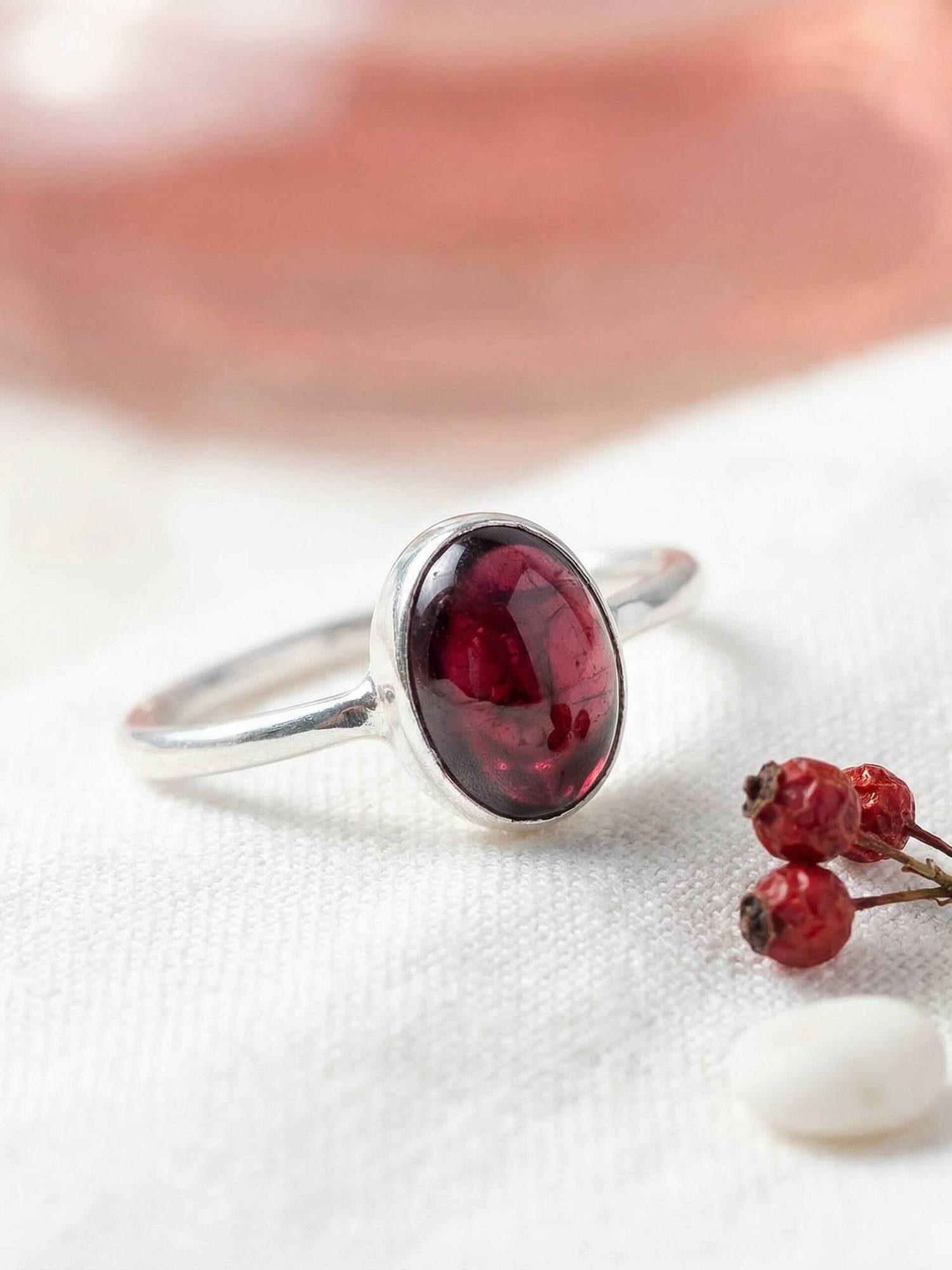 mantraroma Silberring SAMA oval aus 925 Silber mit Granat (Ring mit Schmuck günstig online kaufen