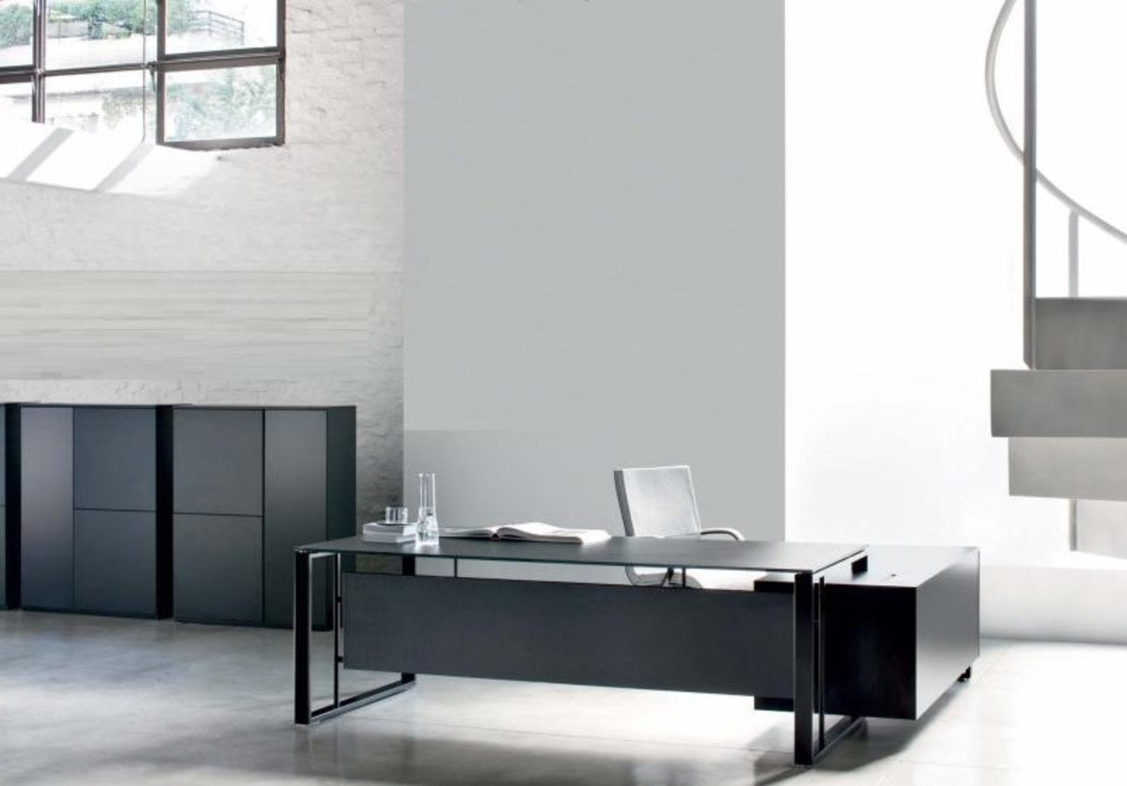 Xlmoebel Eckschreibtisch Eckschreibtisch Frezza in elegantem Design mit großer Arbeitsfläche (Eckschreibtisch, 1-St., Eckschreibtisch), Hergestellt in Europa