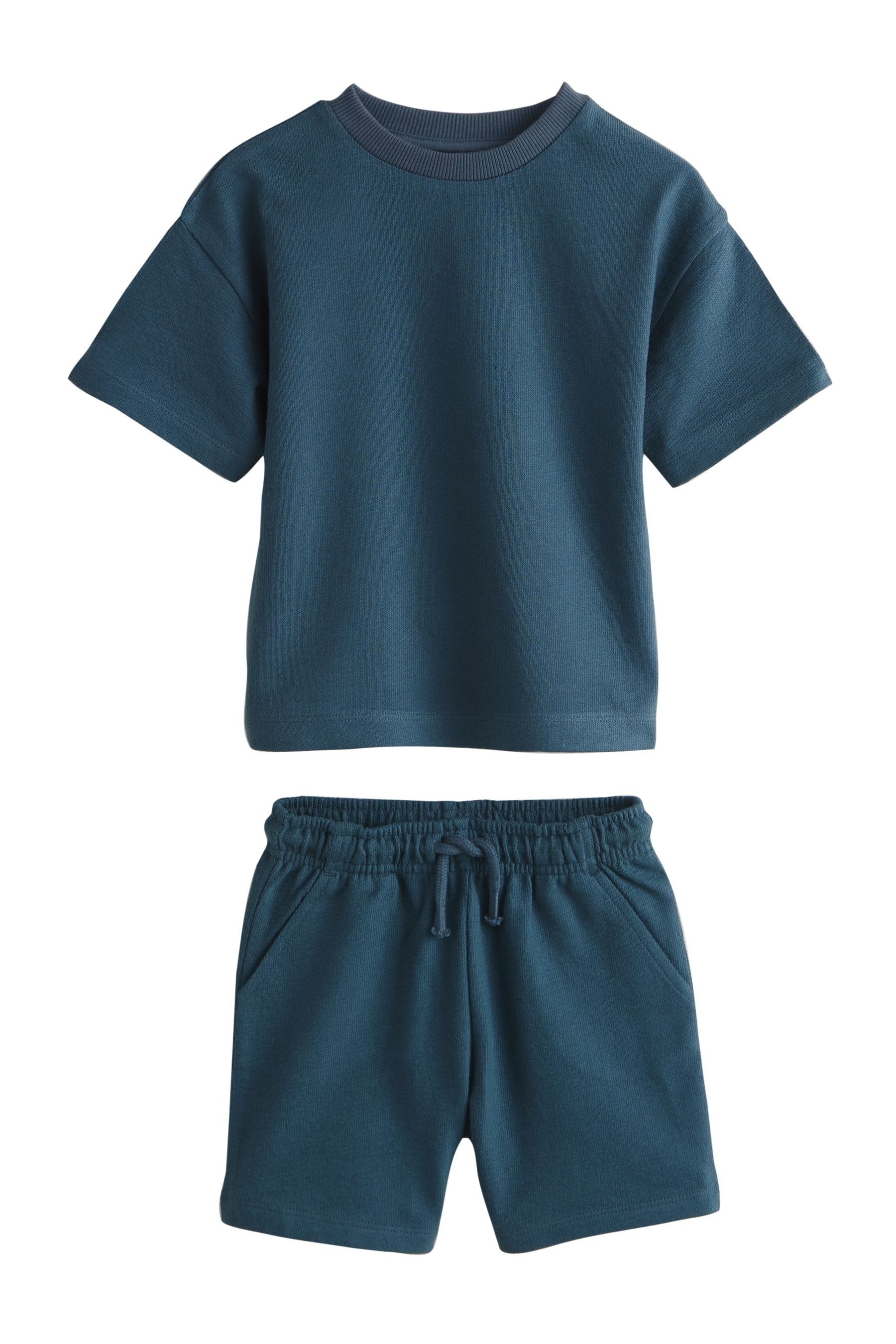 Next T-Shirt & Shorts Kurzärmeliges T-Shirt und Shorts im 3er-Set (6-tlg)