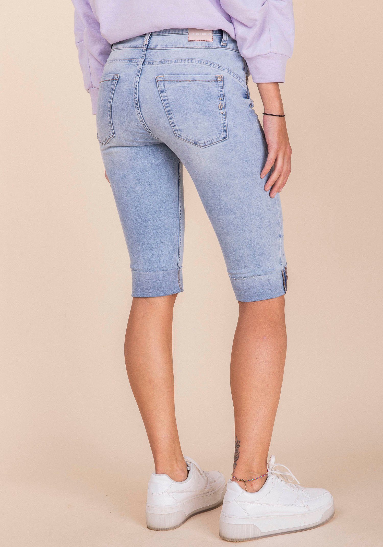 Damen Hosen BLUE FIRE Jeansbermudas mit Umschlag am Saumabschluss
