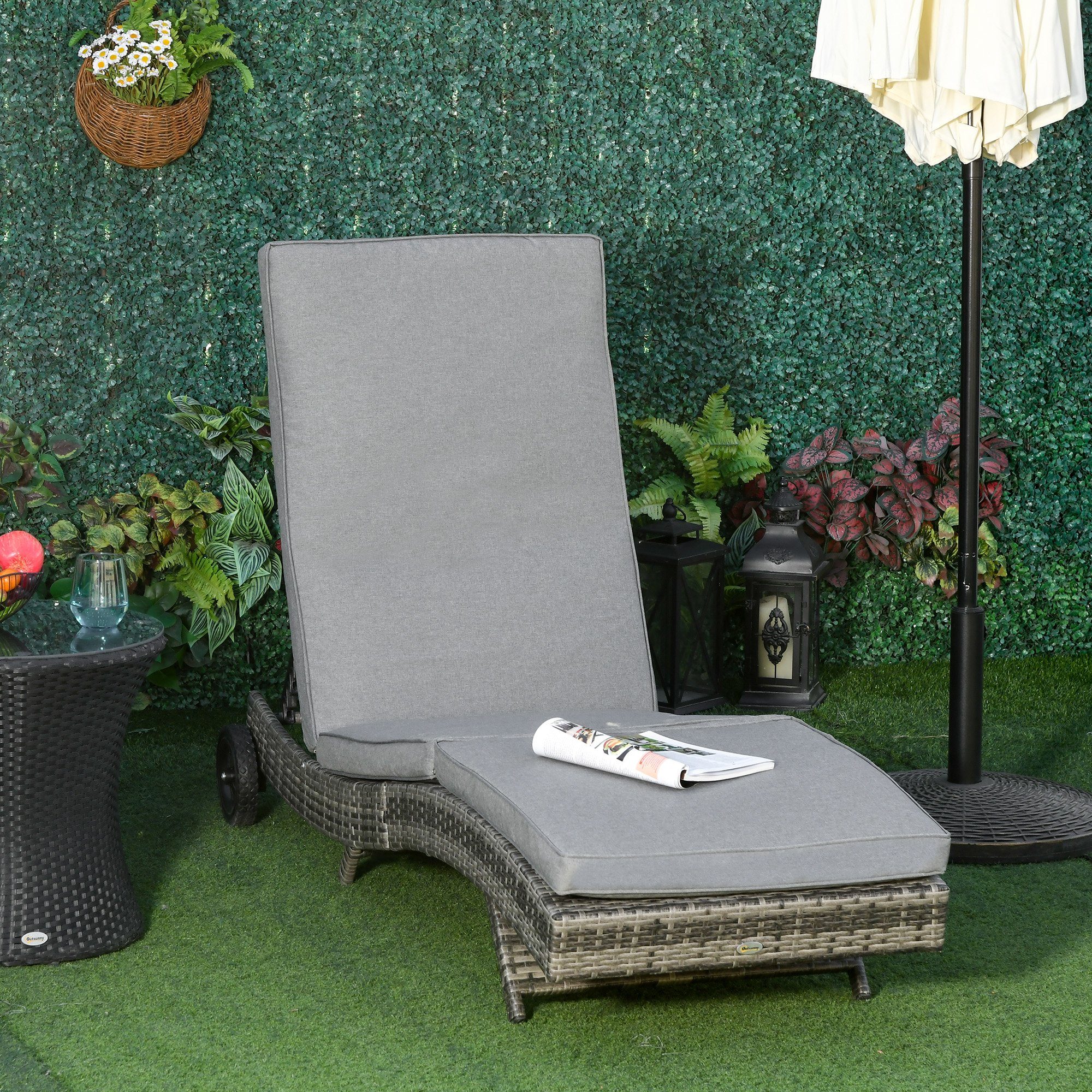 Outsunny Gartenliege Gartenliege mit Kissen, Polyrattan günstig online kaufen