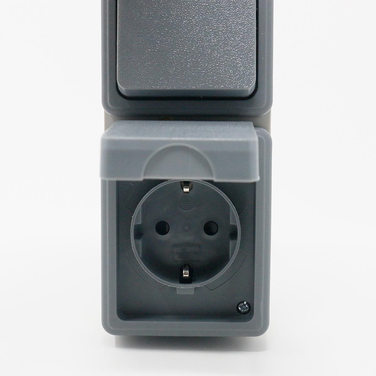 McPower Aufputz-Steckdose Feuchtraum Kombi-Dose "SECURE", 250V, IP44, verti