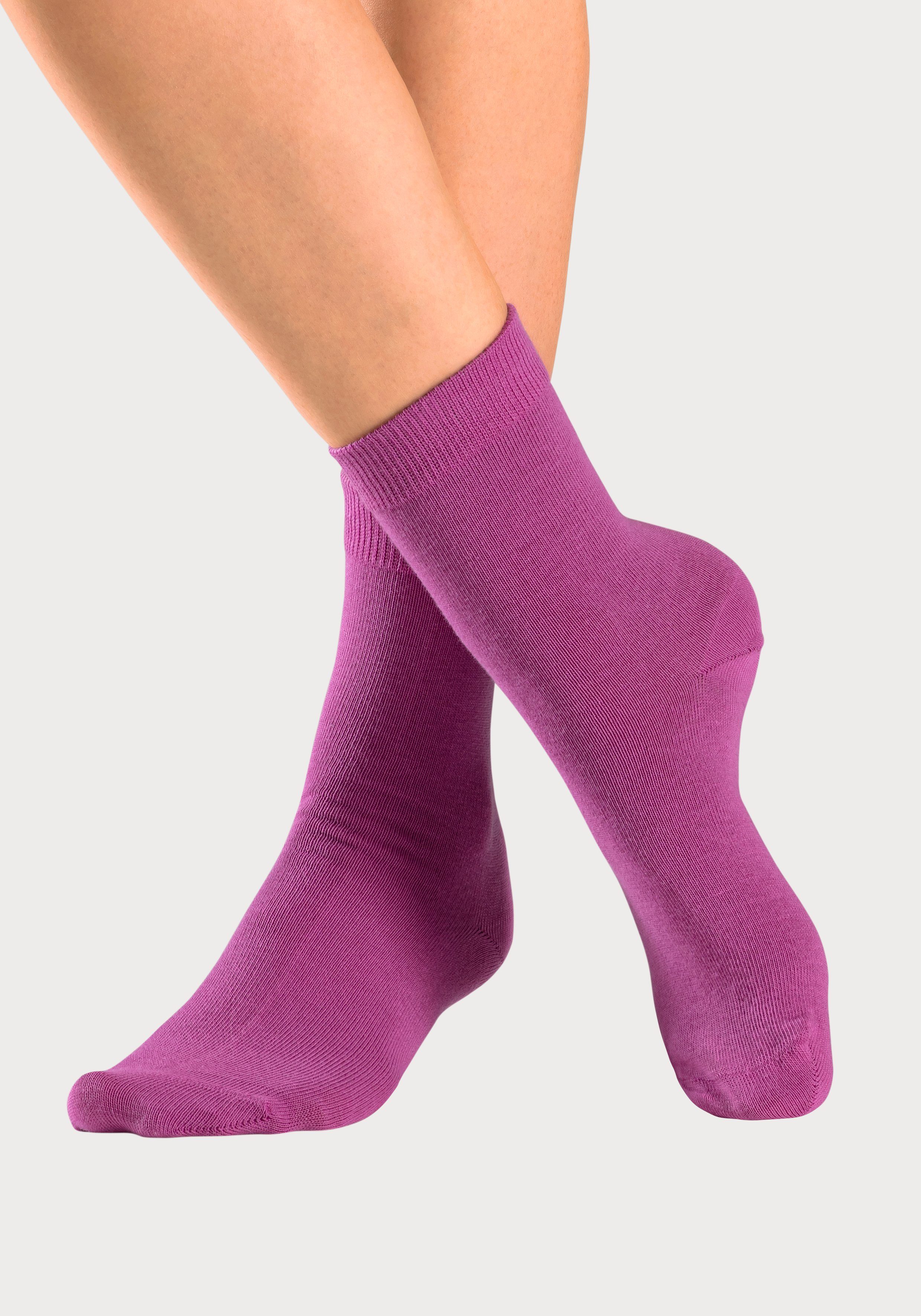 LASCANA Basicsocken (Box, 7-Paar) in Geschenkbox für den Valentinstag