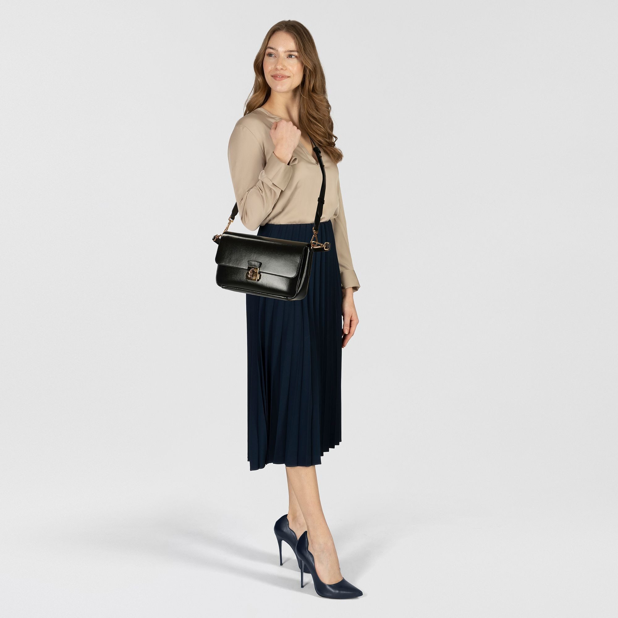 COCCINELLE Schultertasche C-Me, Leder