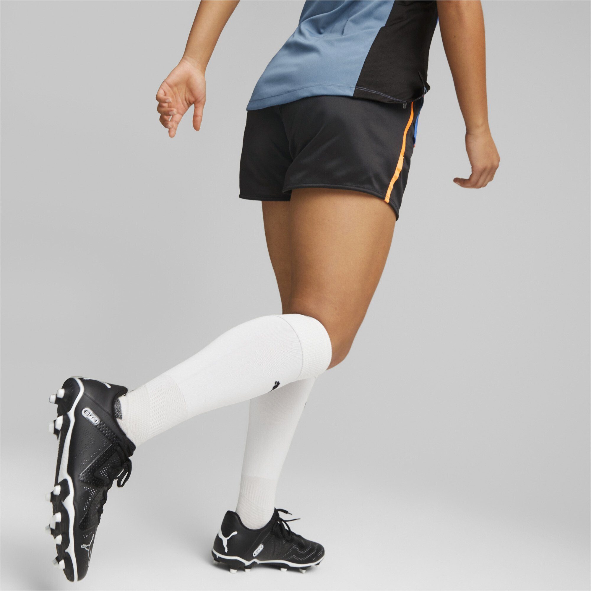 PUMA Sporthose individualBLAZE Black Damen Shorts Fußball