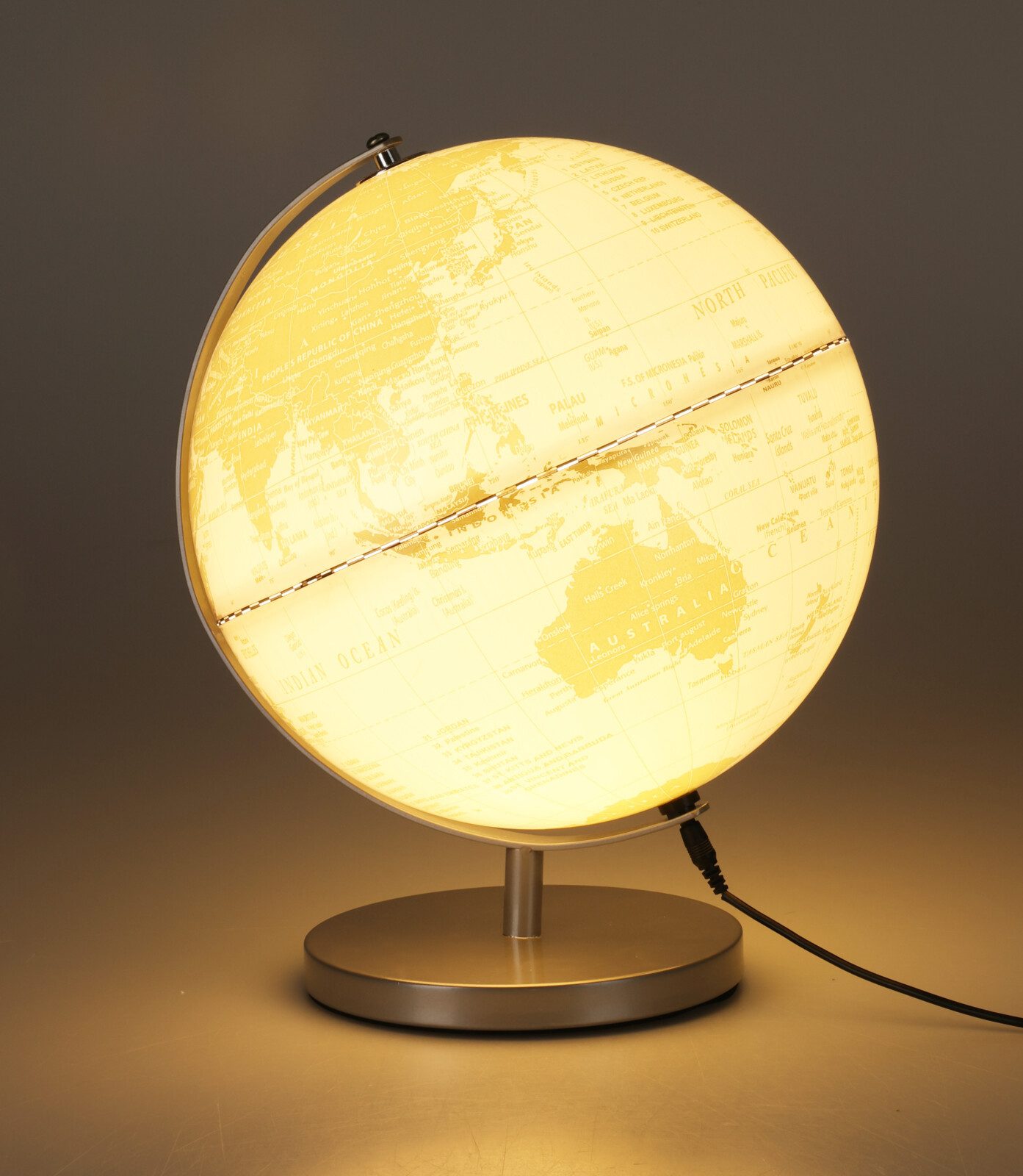 Koopman Globus Weltkarte Weltglobus LED Landkarte Ø 31 cm Weiß Hell, (1-tlg), LED-Funktion, 1:51 Mio., LED-Globus, Erdball, Erdglobus