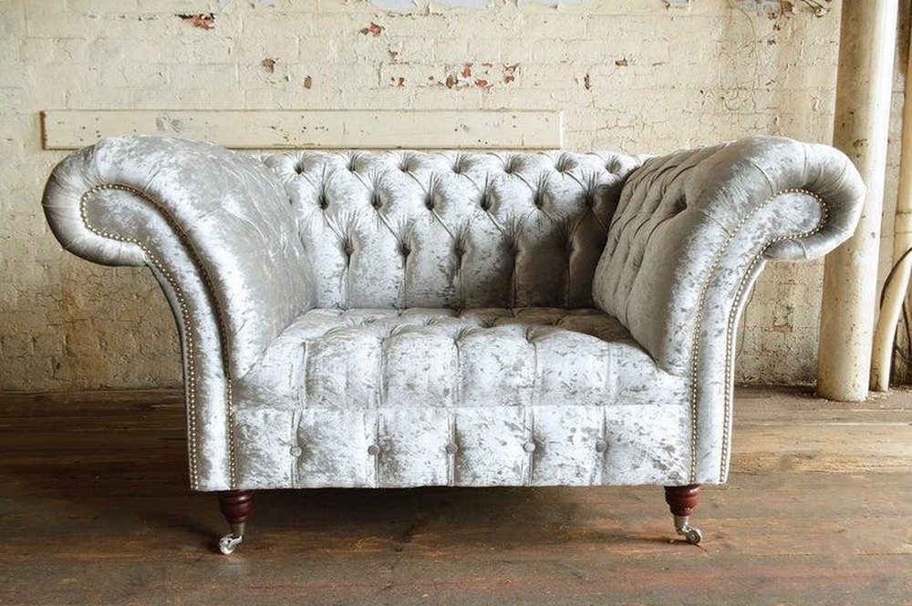 JVmoebel Chesterfield-Sessel Ohrensessel aus Samtvelours in Silber mit Holzfüßen (Packung, Relaxsessel), Made in Europa