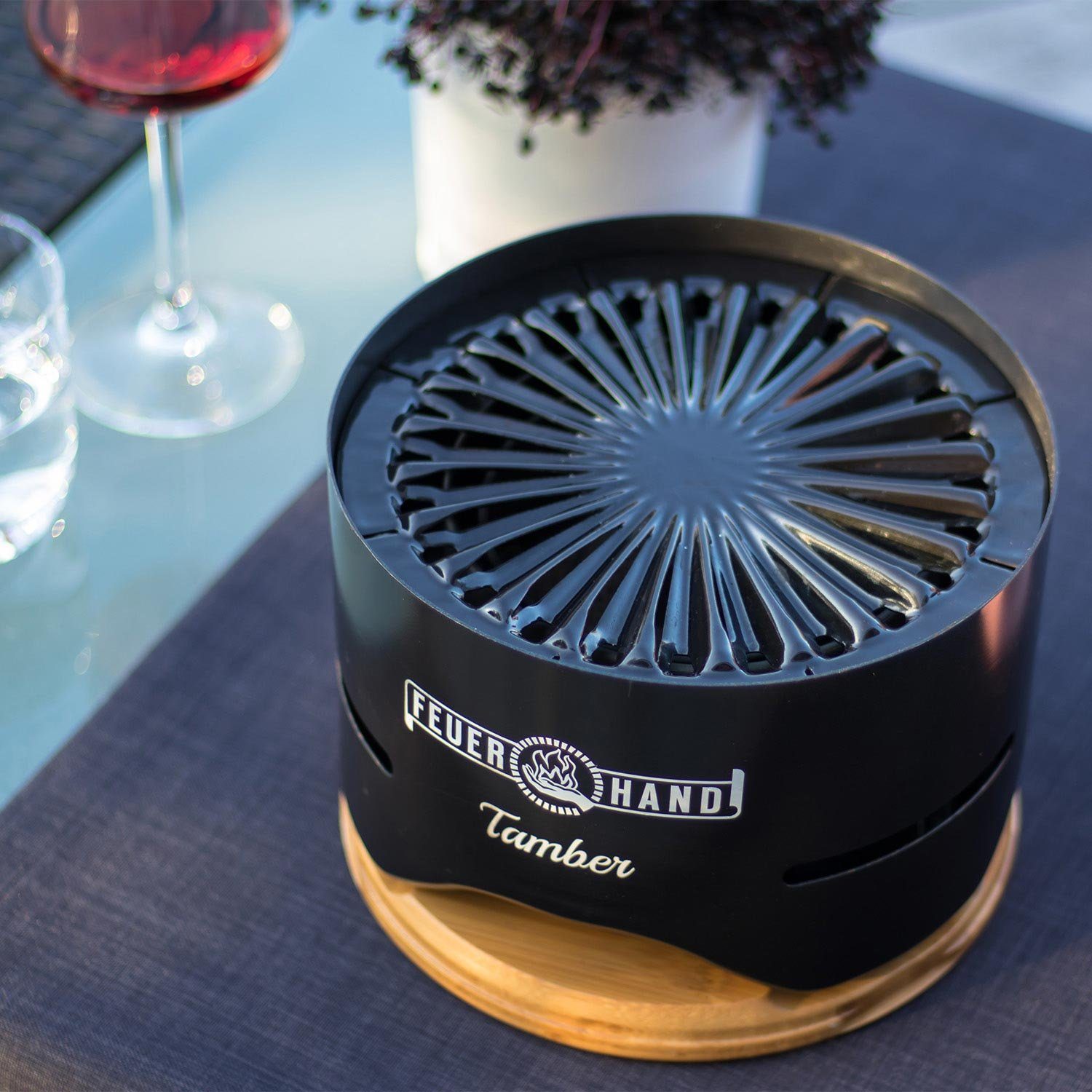 Feuerhand Holzkohlegrill Feuerhand Tamber Tischgrill + 1 kg spezial Holzkohle fast rauchfrei
