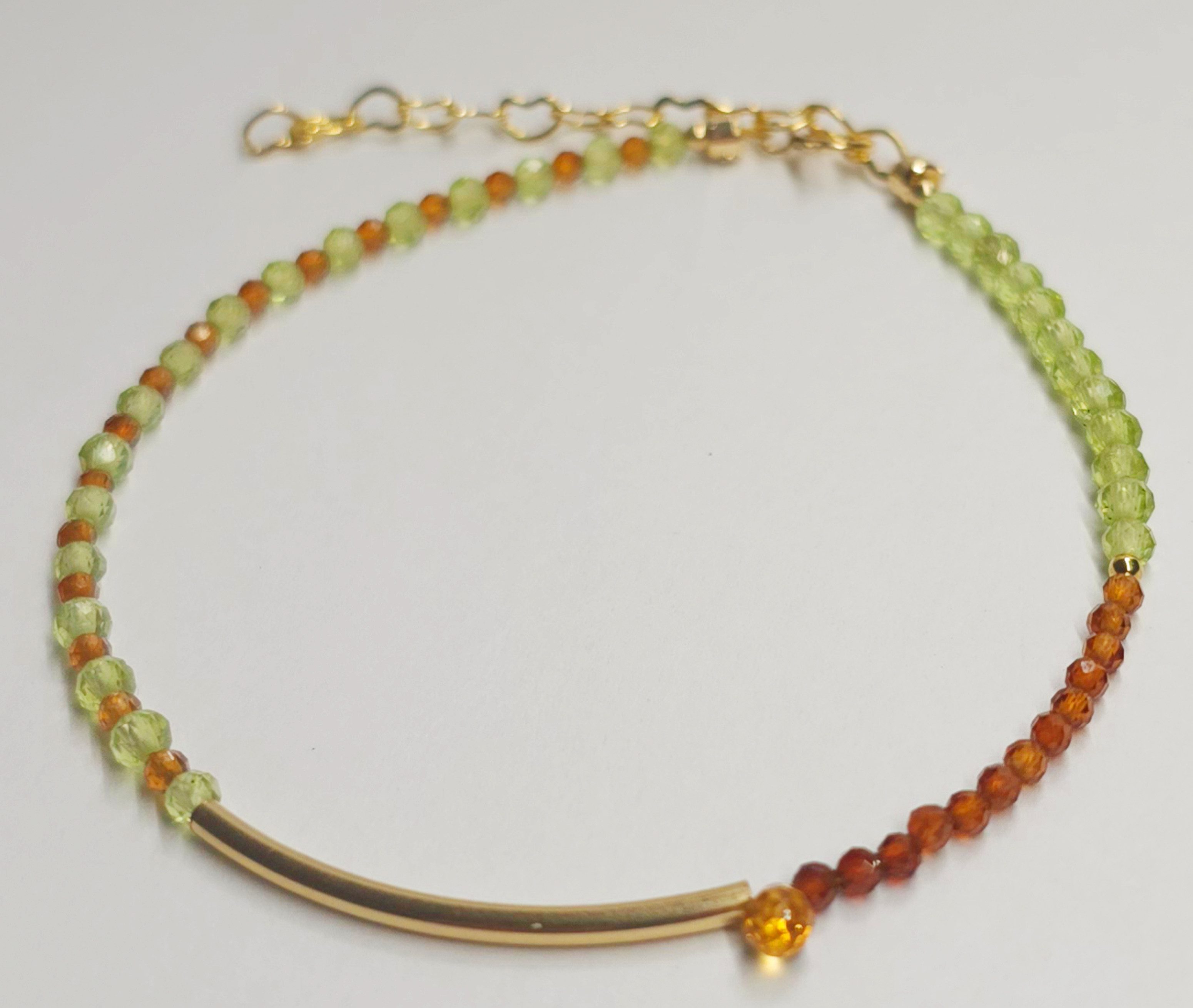 GOLDEN Charm-Armband Feines Peridot & Orange Granat Armband mit Citrin, 14K Gold Filled