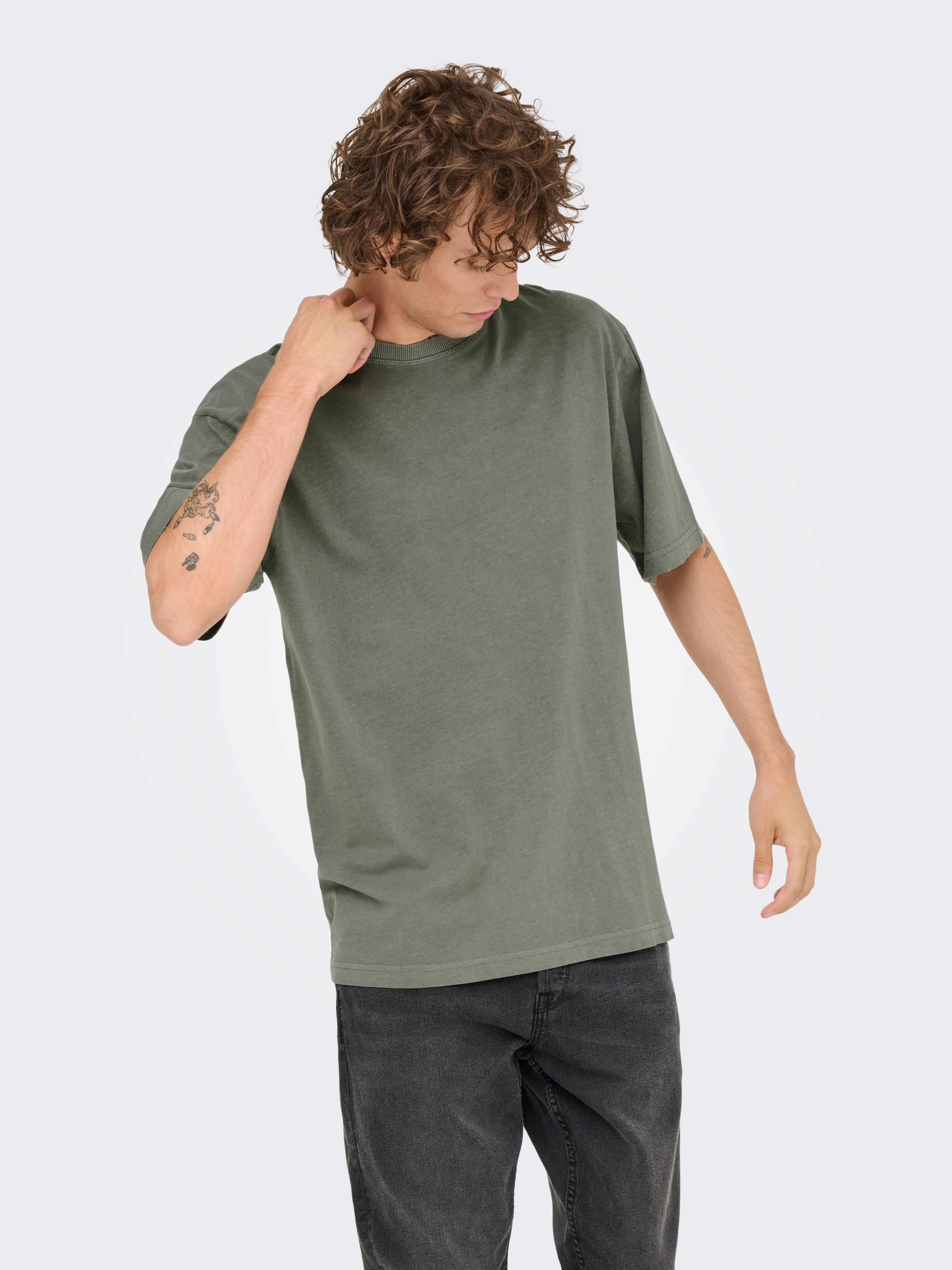 ONLY & SONS Rundhalsshirt ONSDISTRESS RLX SS TEE